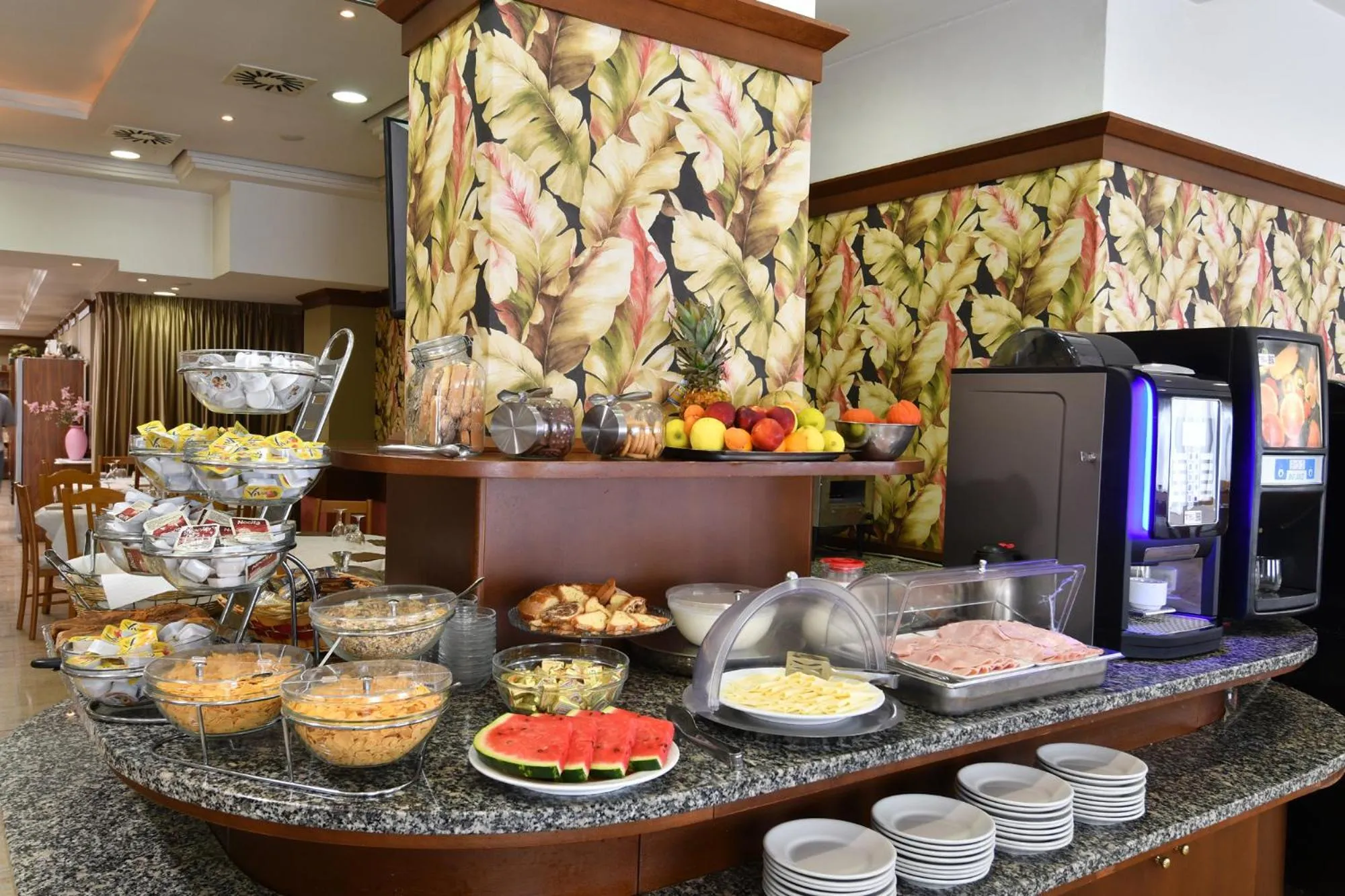 Continental breakfast in Hotel Innocenti