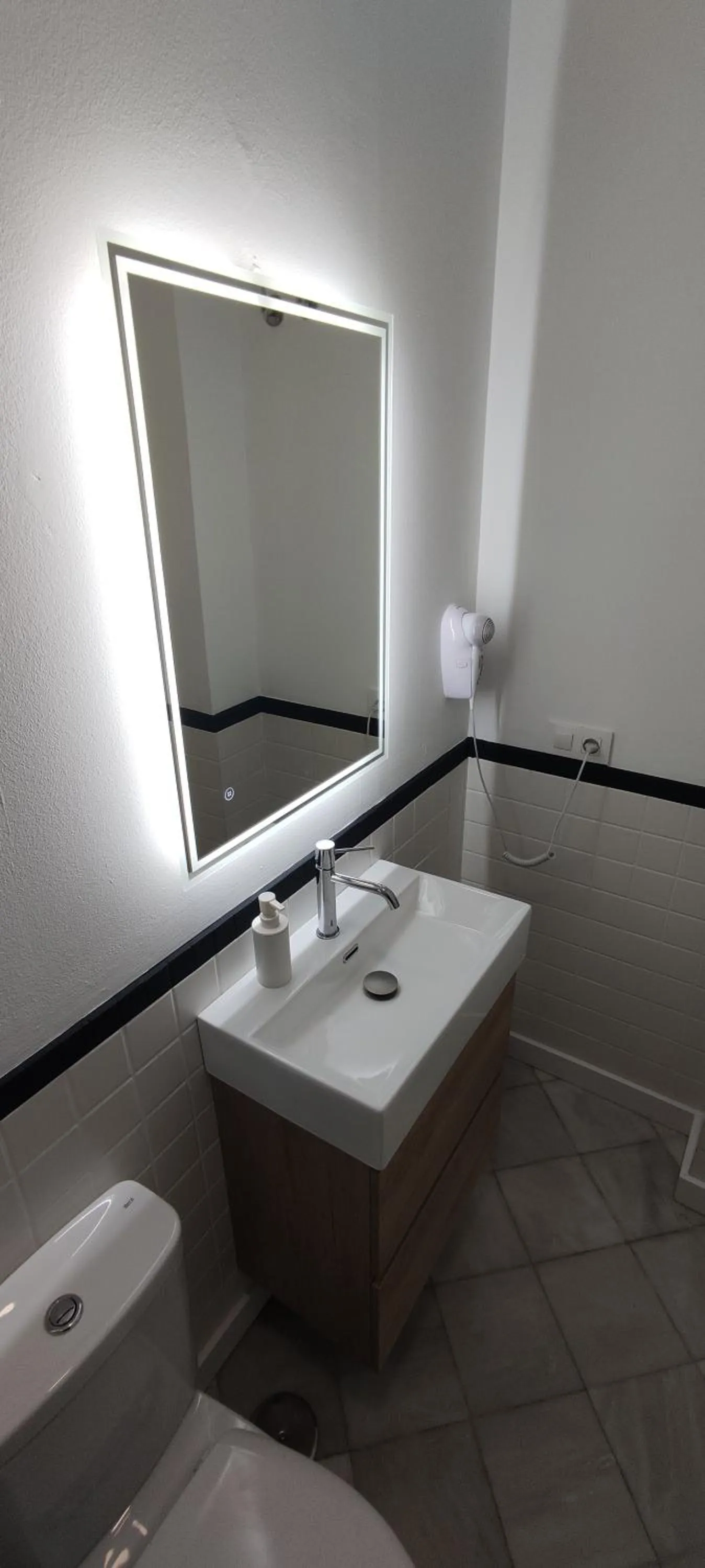 Bathroom in New Samay Hostel