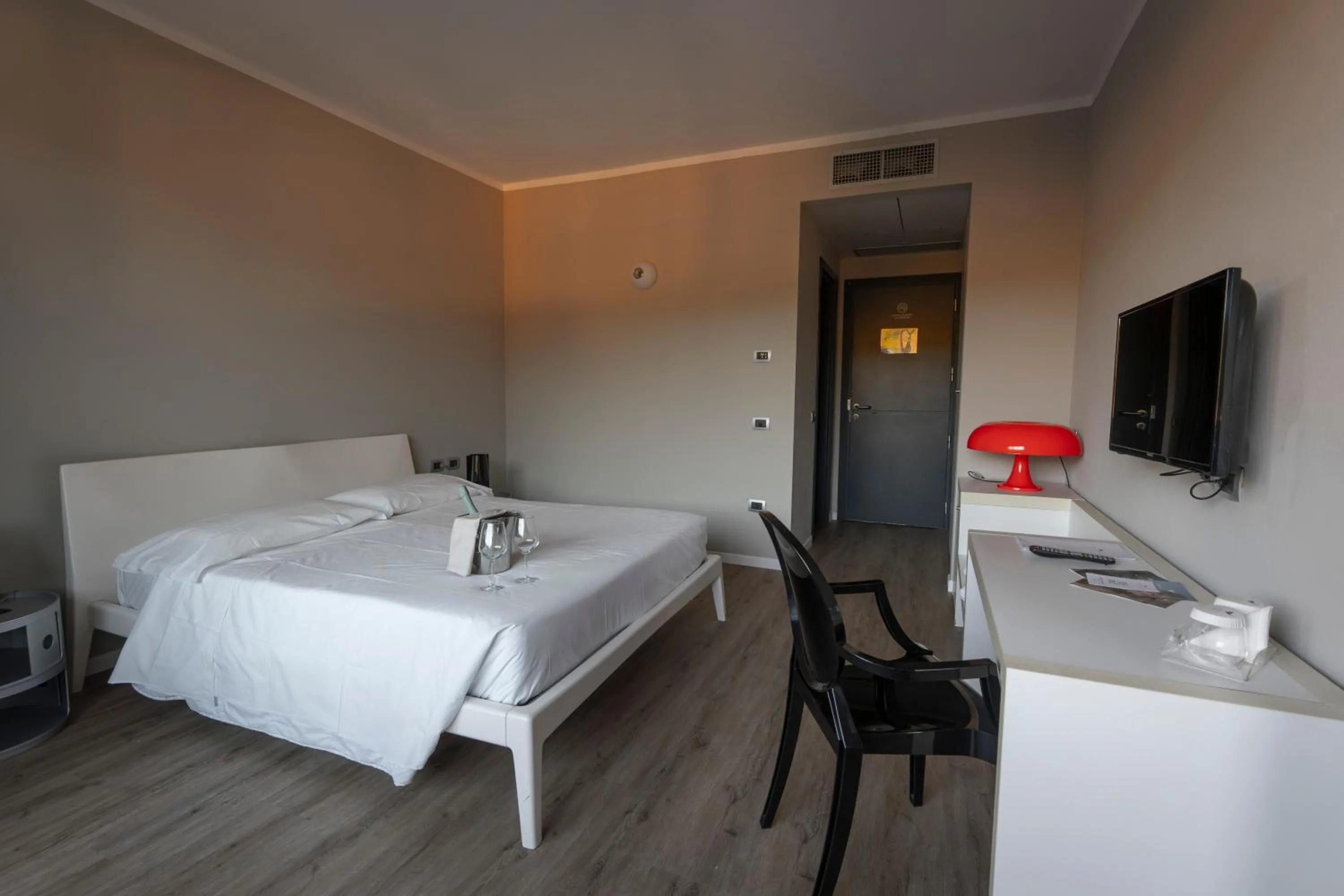 Photo of the whole room, Bed in Terme Di Venturina - Toscana