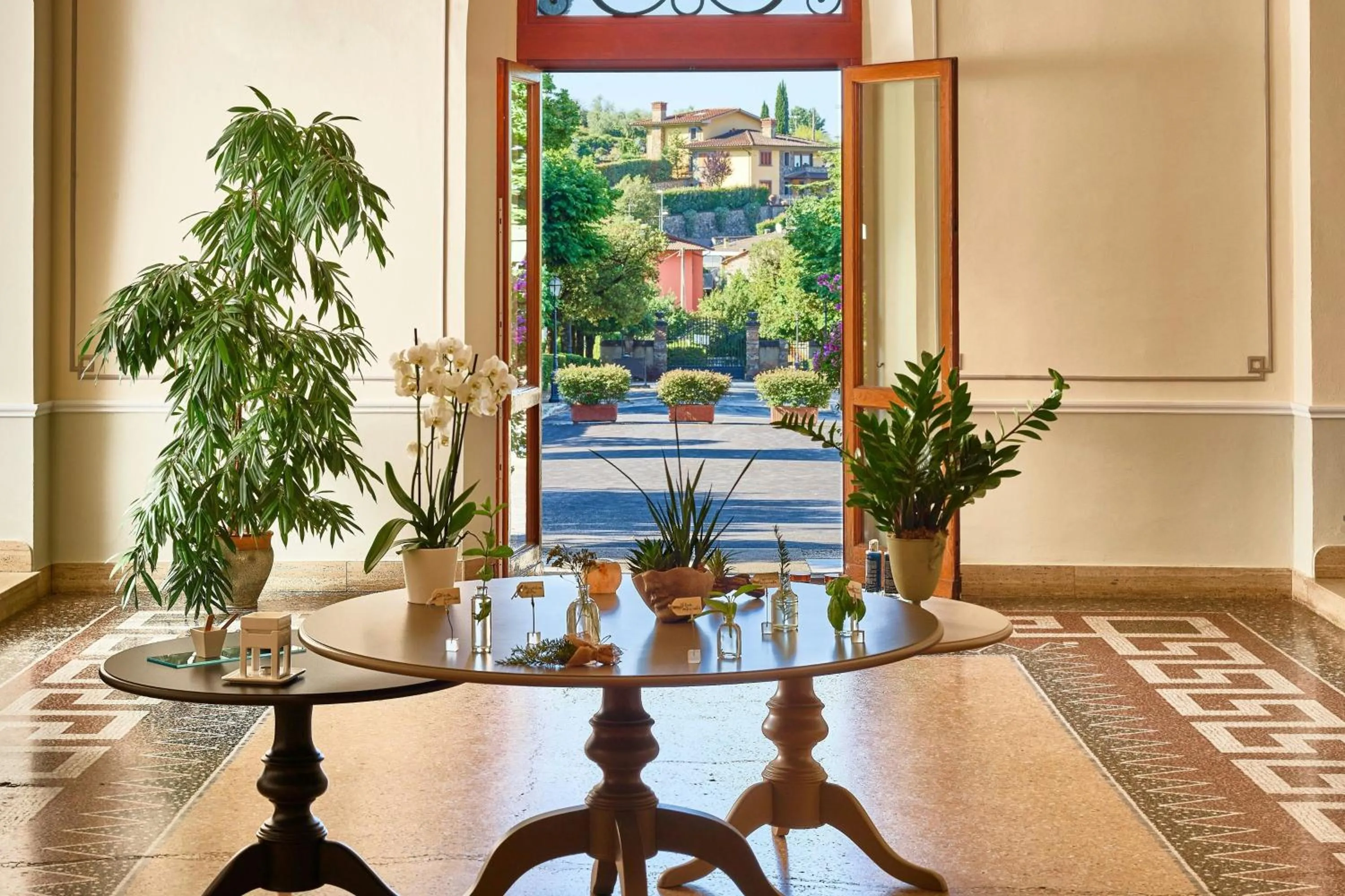 Lobby or reception in Grotta Giusti Thermal Spa Resort Tuscany, Autograph Collection