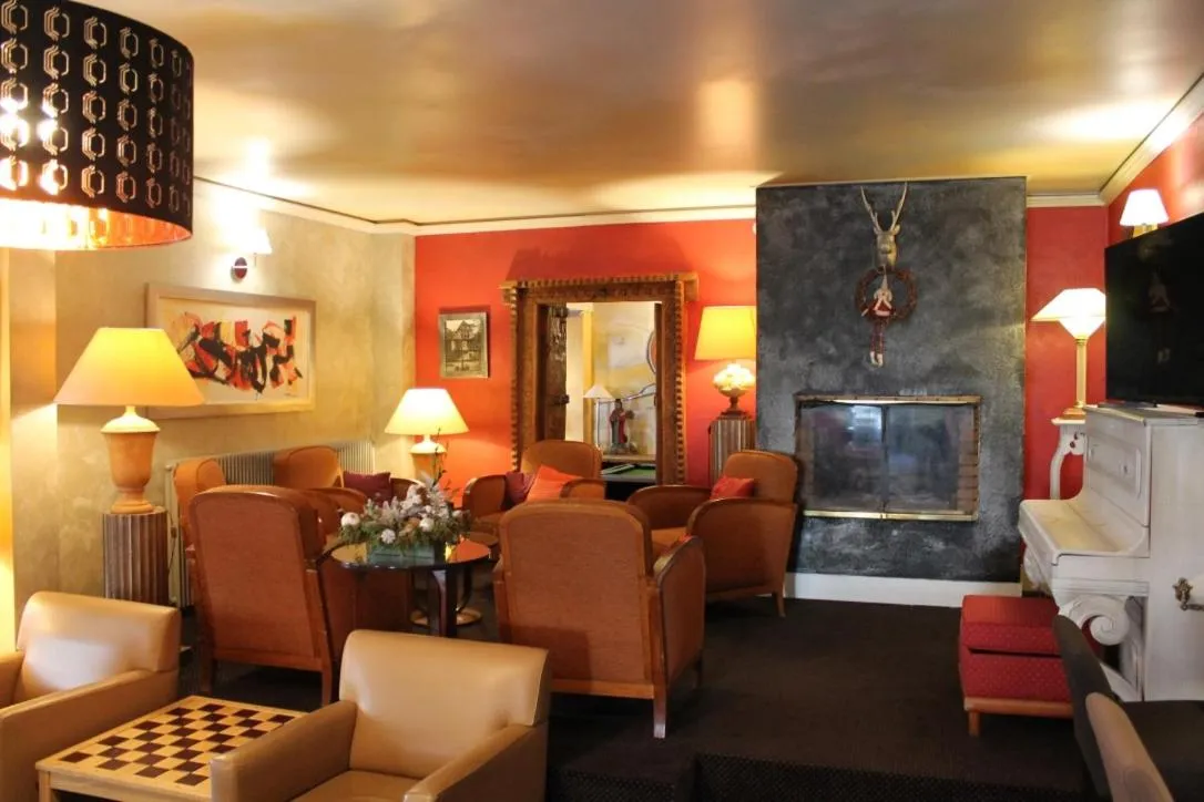 Restaurant/places to eat in Le Verseau