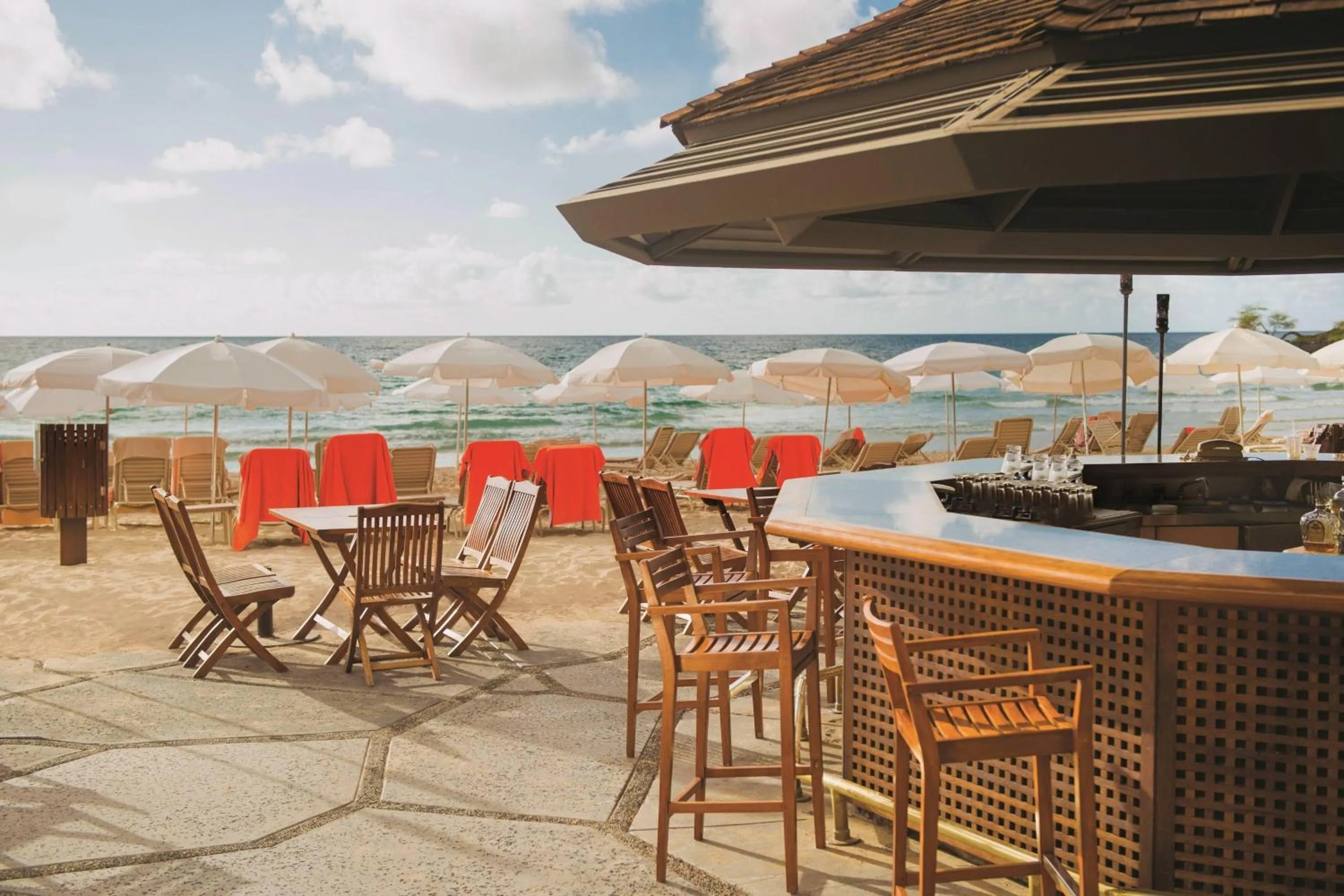 Beach in Mauna Kea Beach Hotel, Autograph Collection