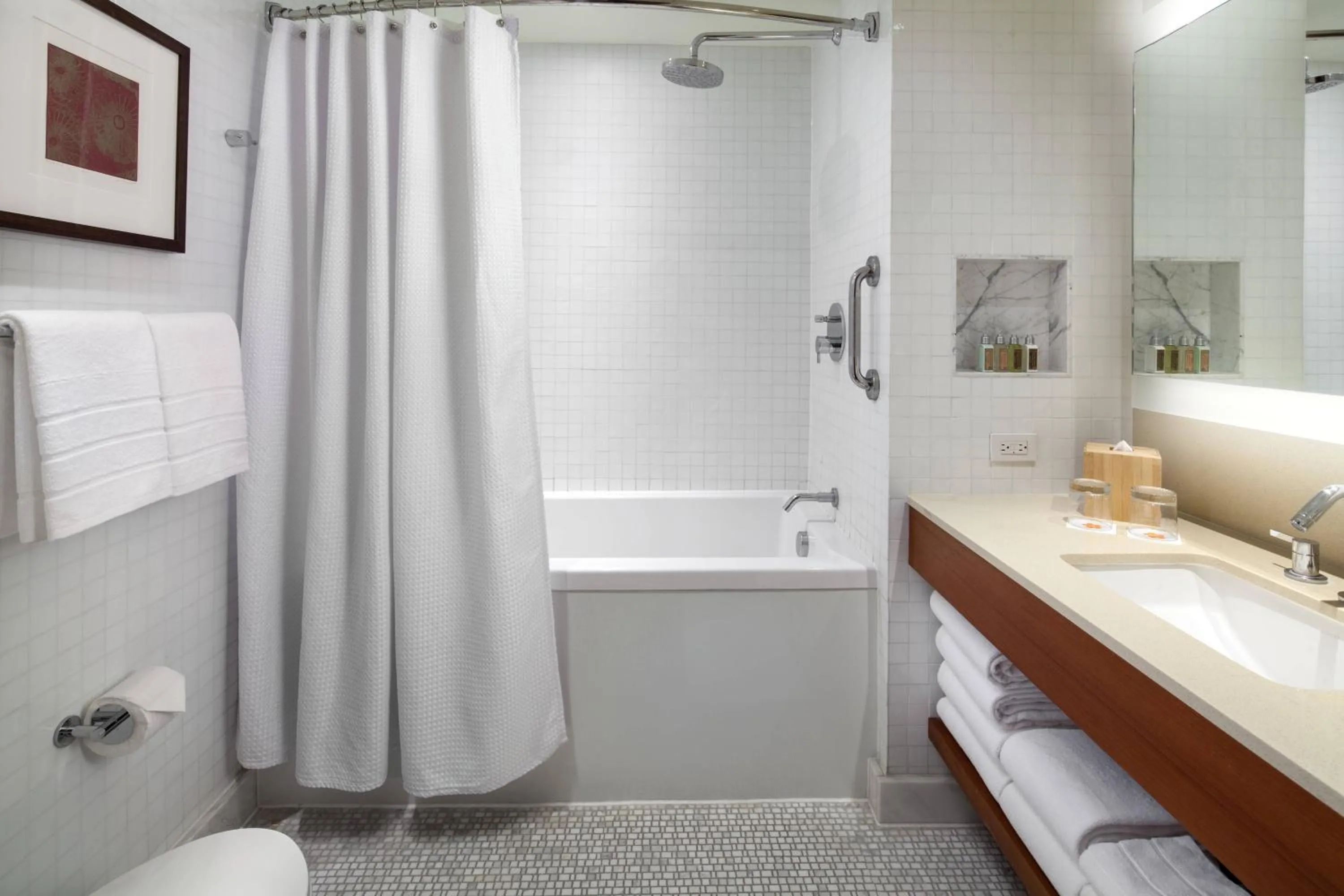 Bathroom in Mauna Kea Beach Hotel, Autograph Collection