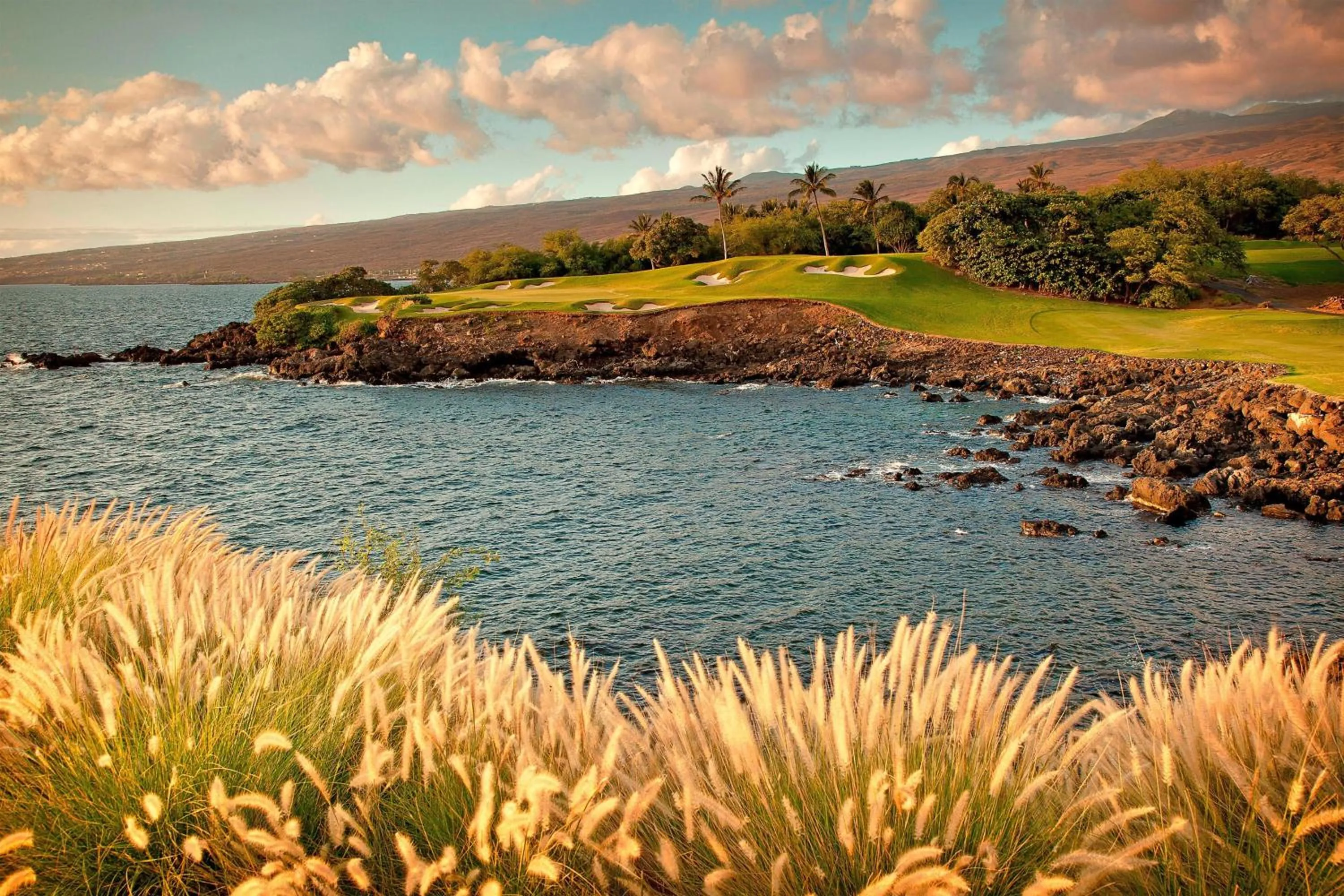 Golfcourse in Mauna Kea Beach Hotel, Autograph Collection