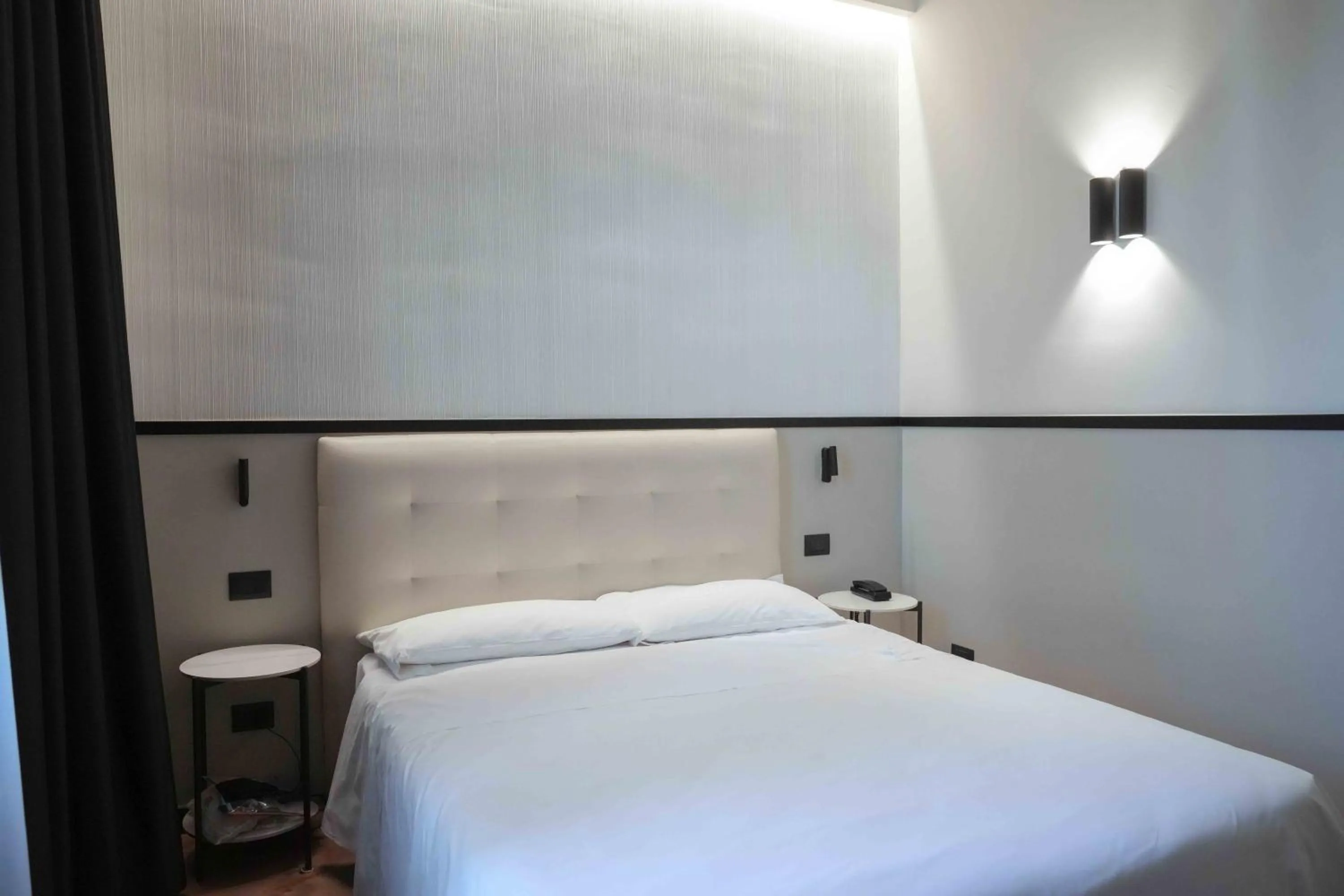 Bedroom, Bed in Hotel Universo