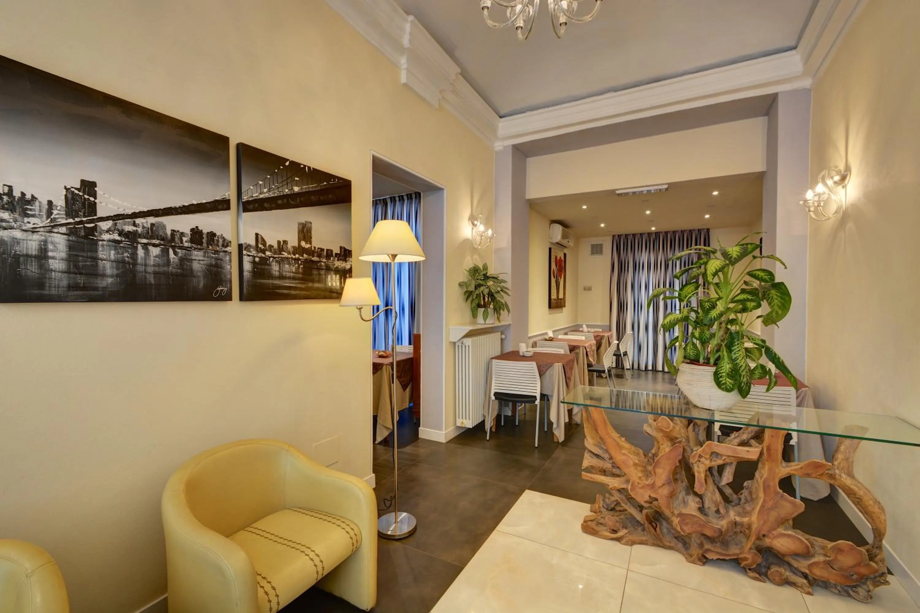 Lobby or reception in Hotel Universo