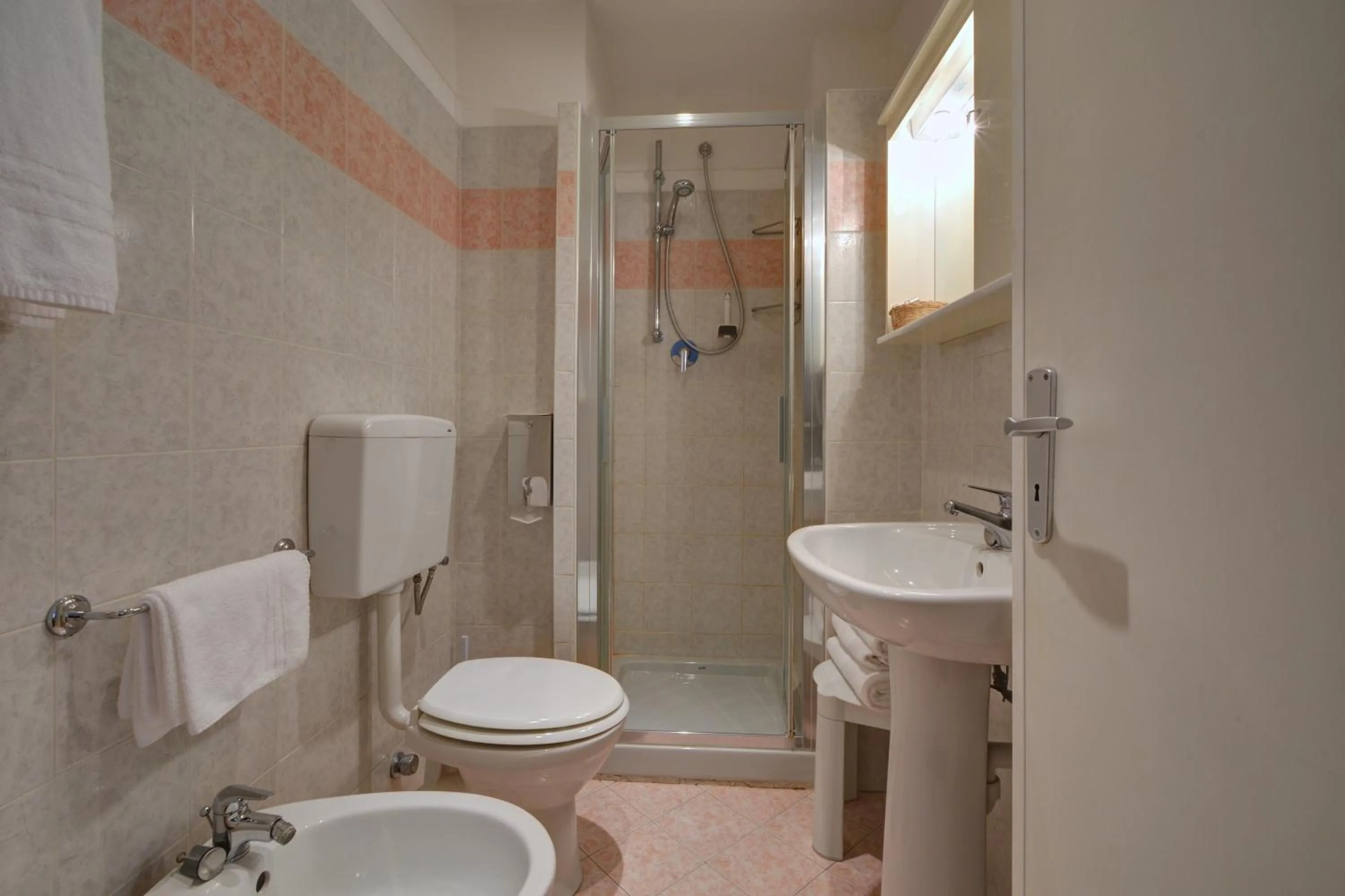 Bathroom in Hotel Universo