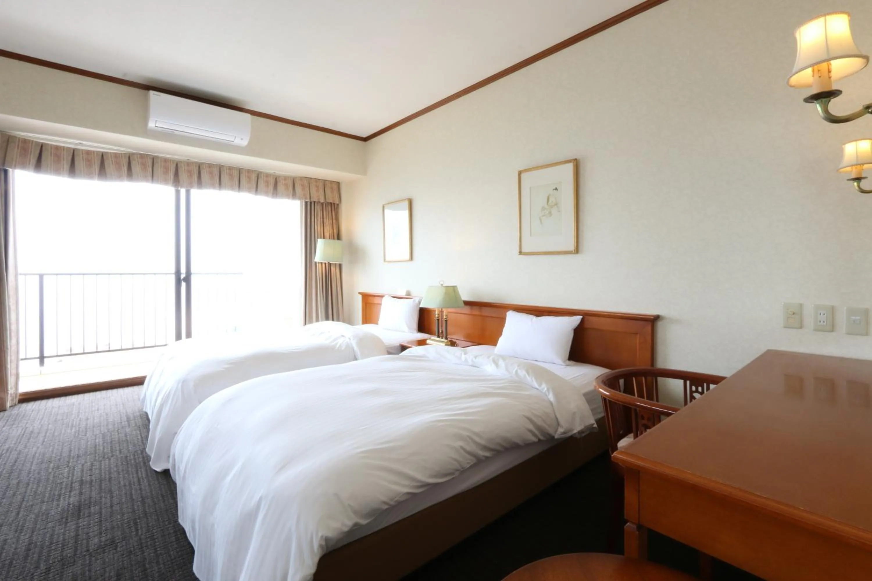 Bedroom, Bed in Tsushima Grand Hotel