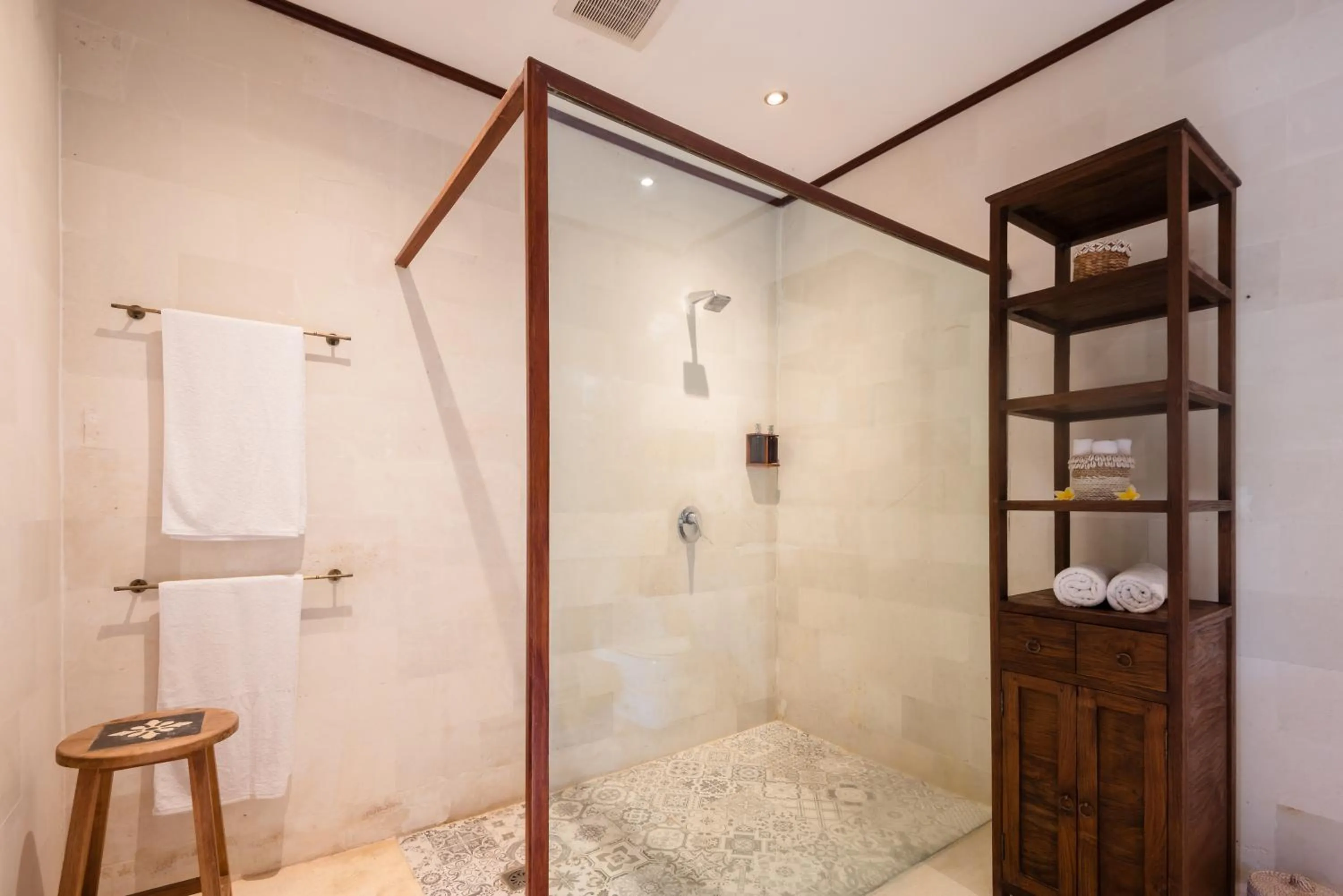 Shower in Dream View Villa