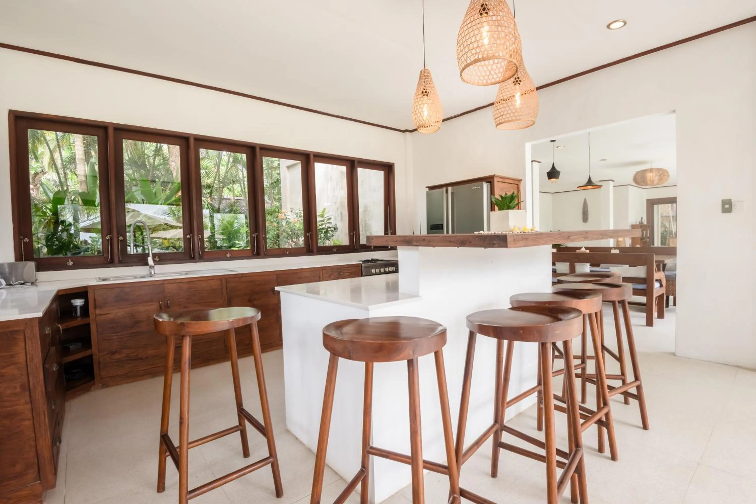 Kitchen or kitchenette in Dream View Villa