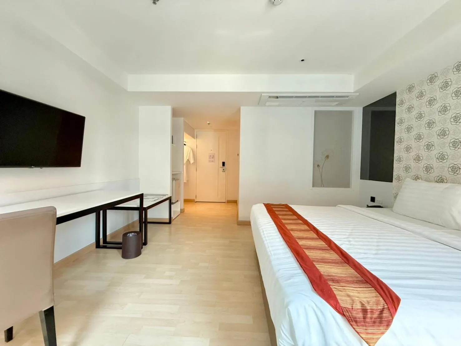 Bed in Le D'Tel Bangkok