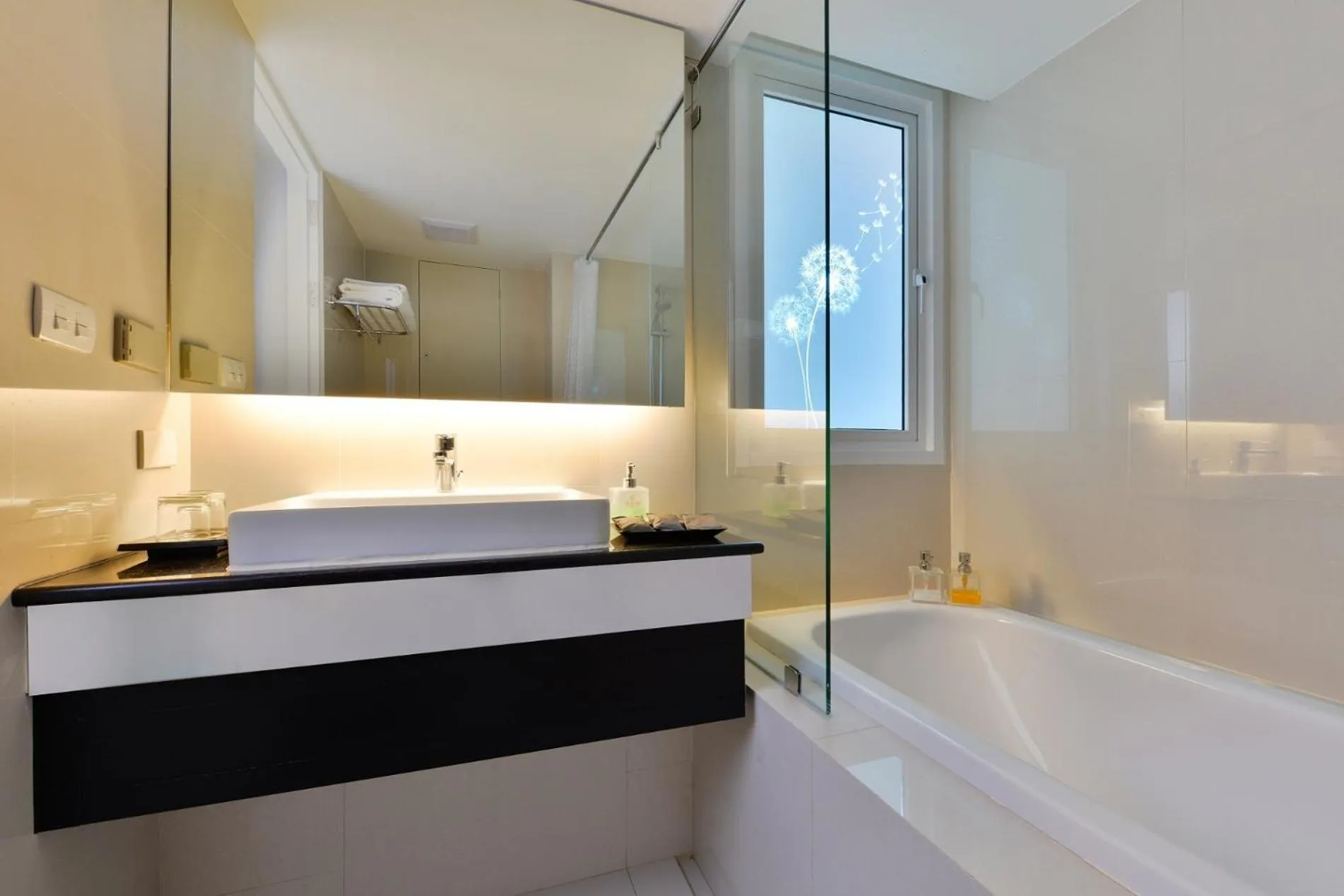 Bathroom in Le D'Tel Bangkok