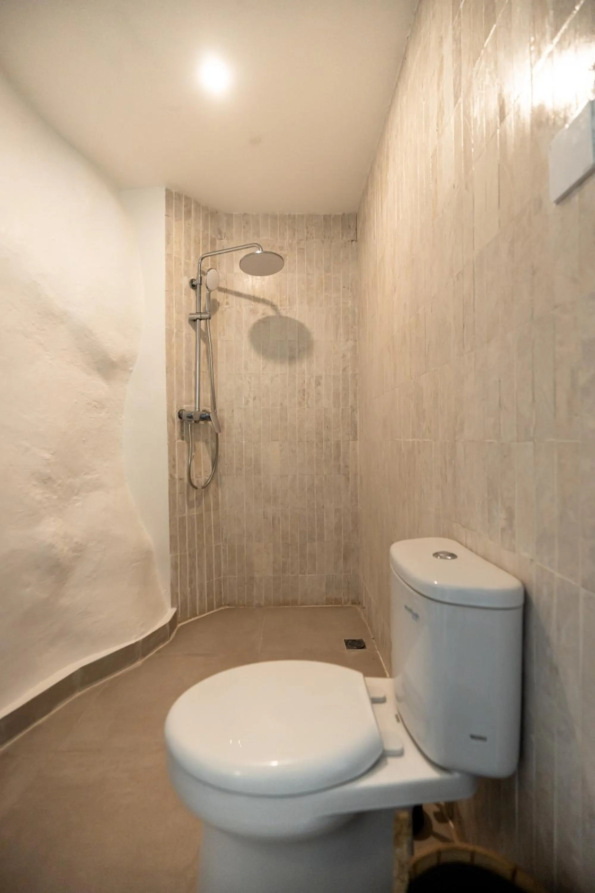 Shower in Bingin Beach House