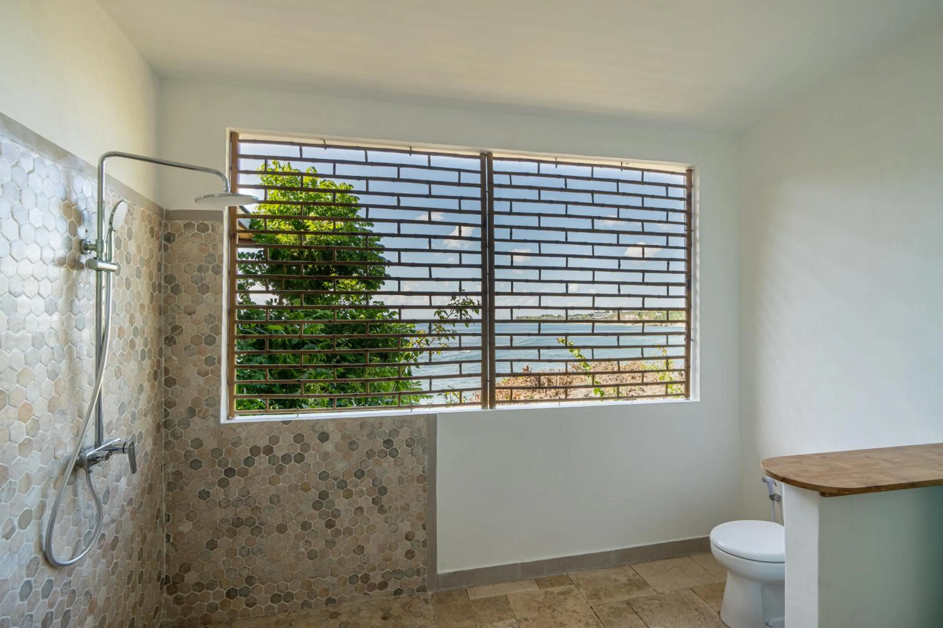 Shower in Bingin Beach House