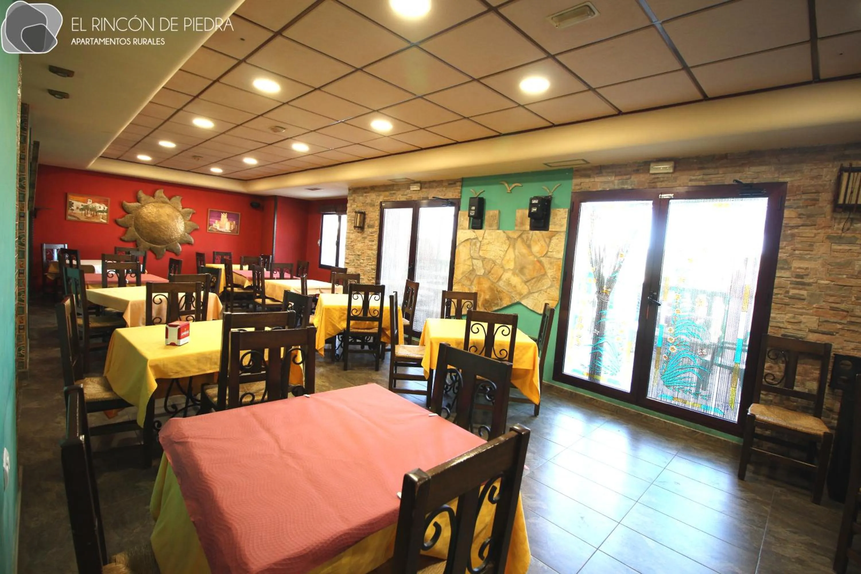 Restaurant/places to eat in El Rincon de Piedra