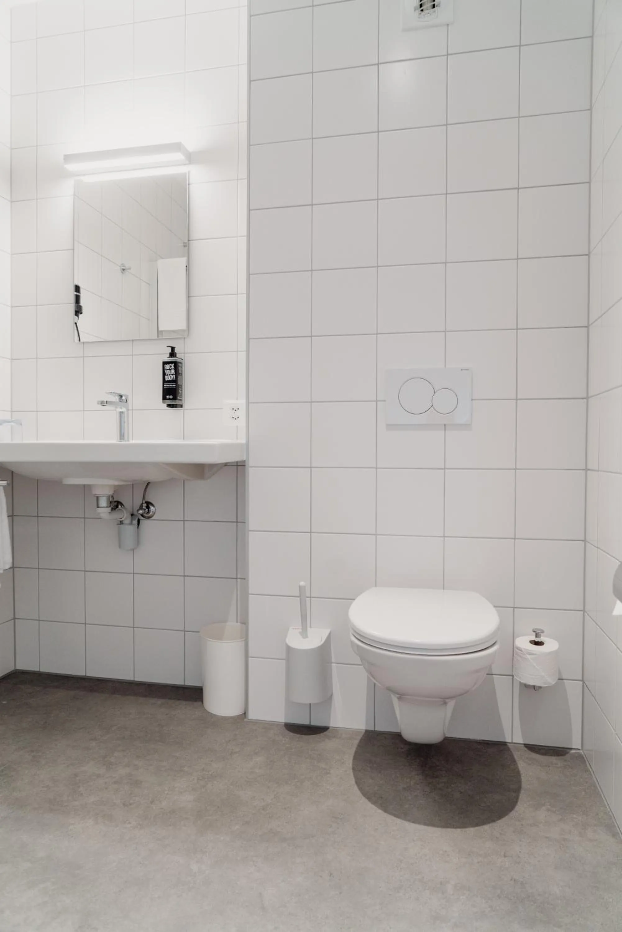 Bathroom in ibis Bulle - La Gruyère Swiss Bike Hotel