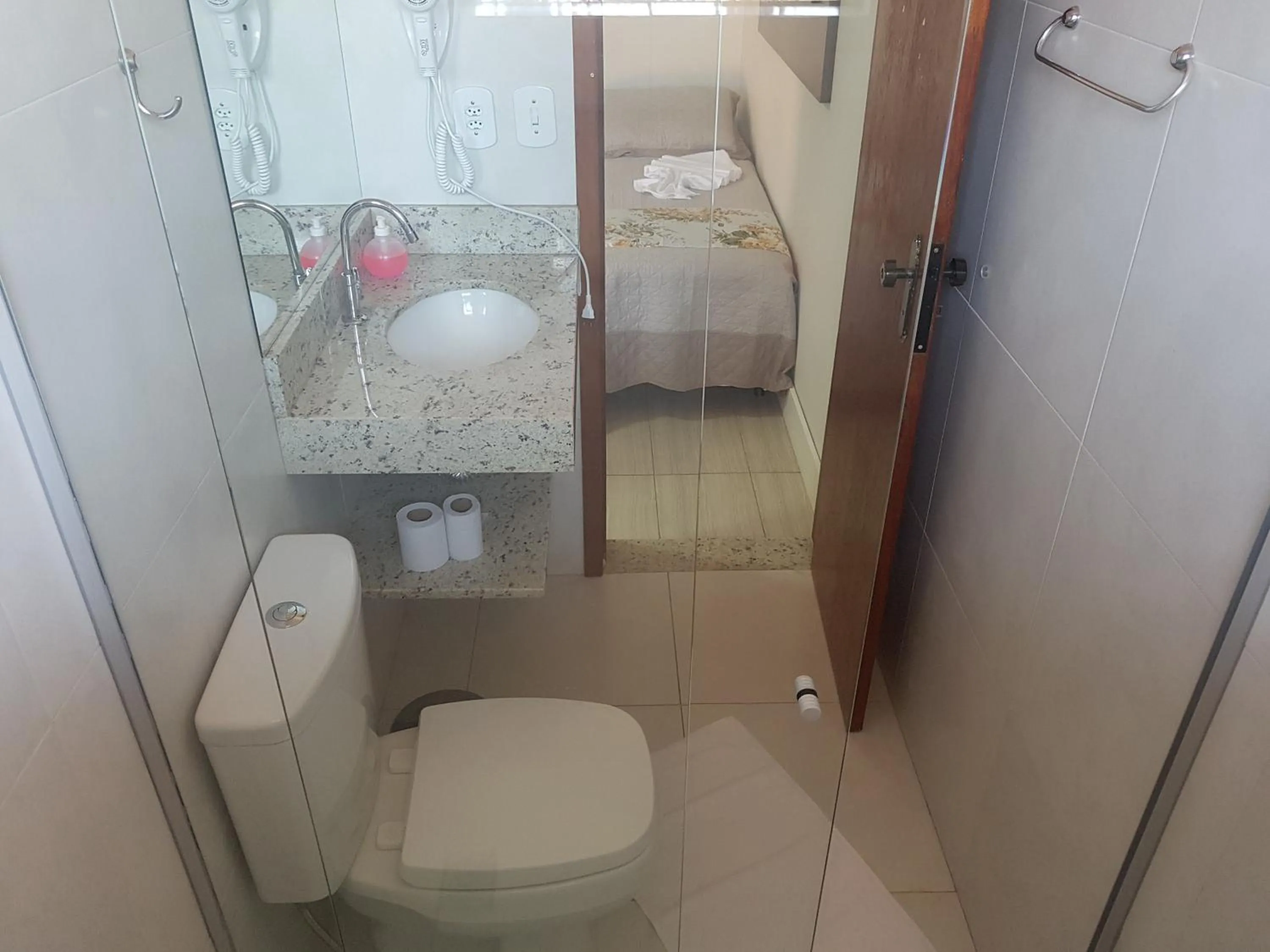 Bathroom in Hotel Refugio