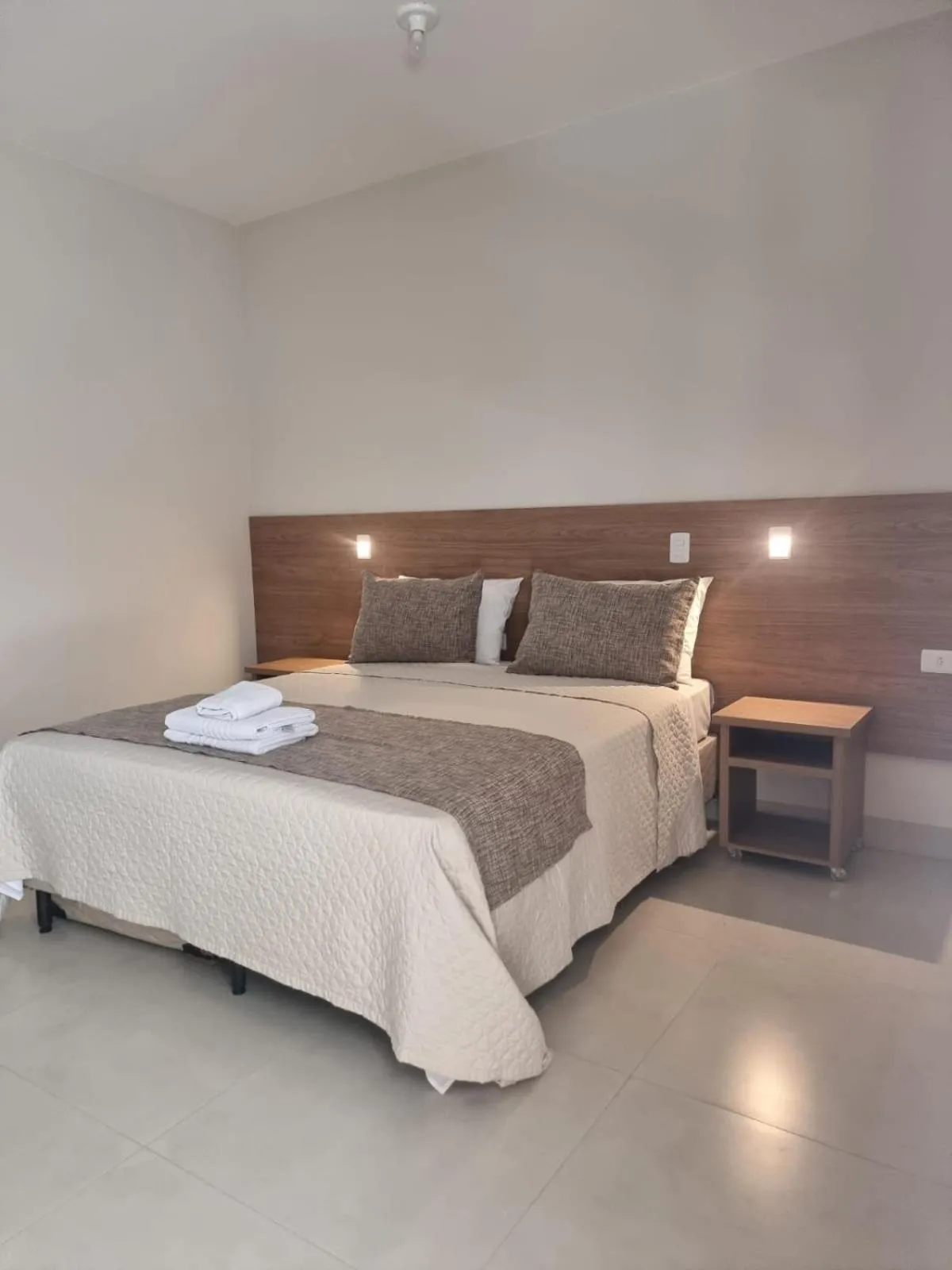 Bed in Hotel Refugio