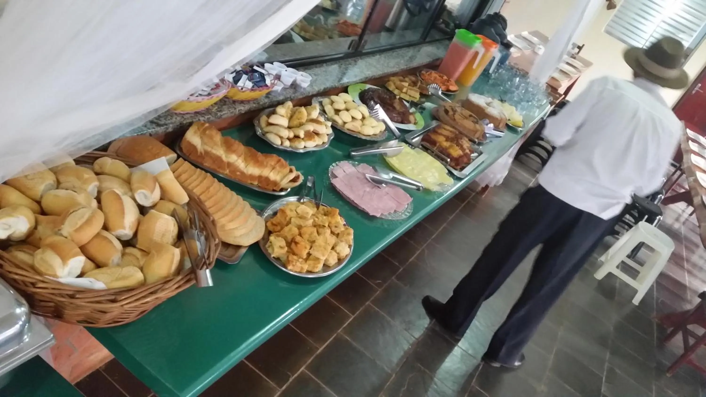 Food and drinks in Hotel Refugio