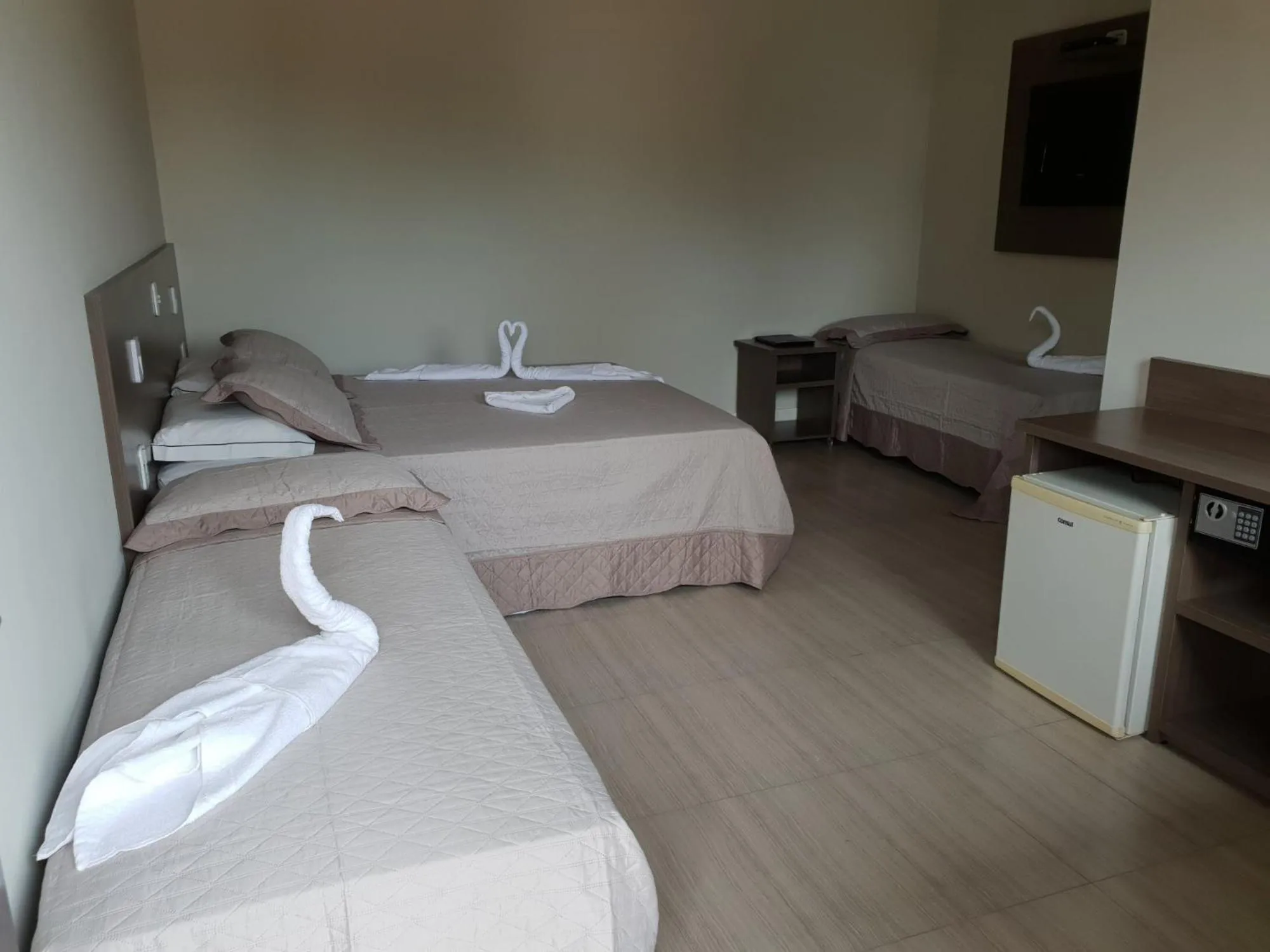 Bed in Hotel Refugio