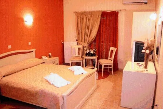 Bed in Asteras Hotel