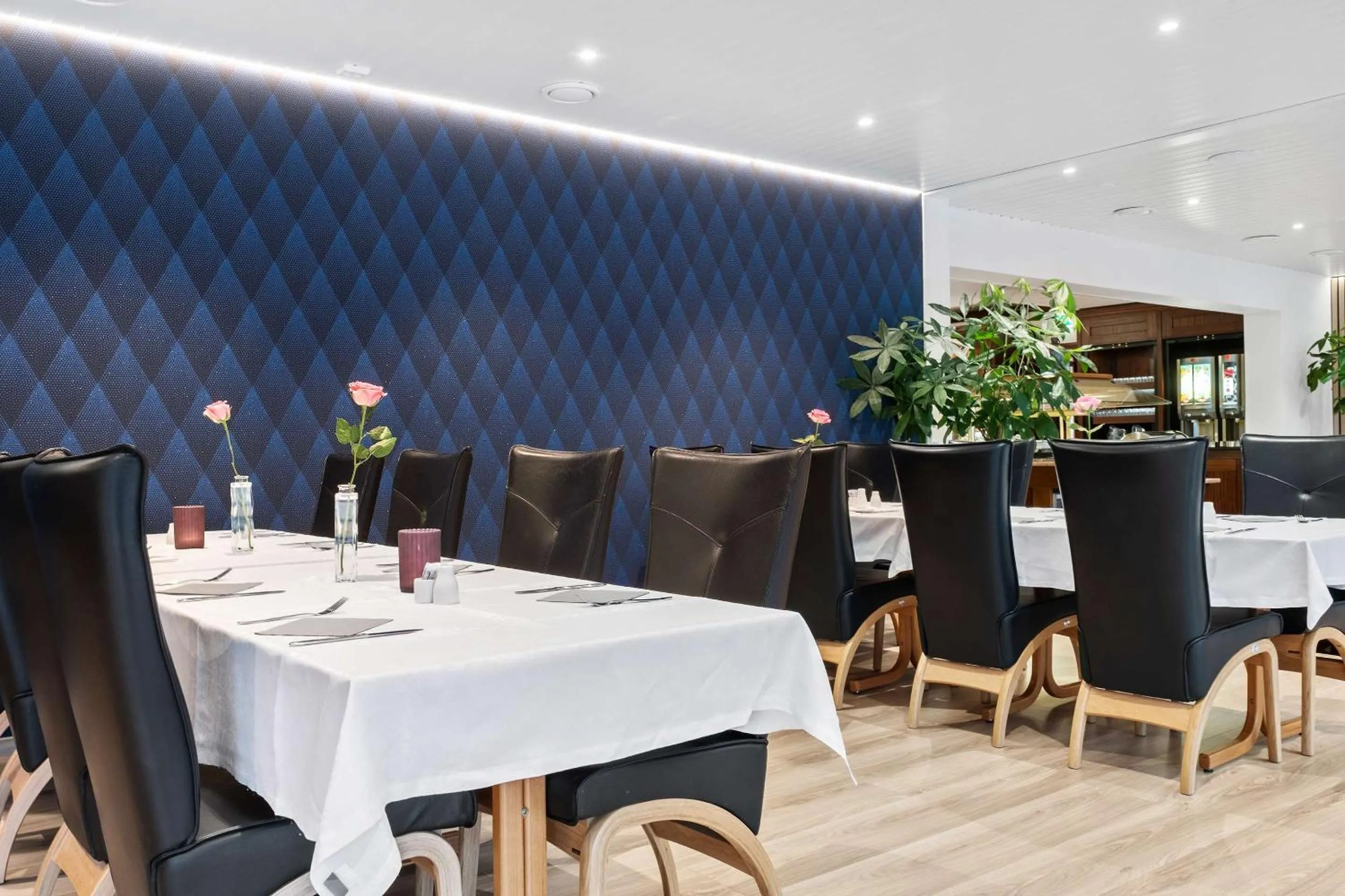 Restaurant/places to eat in Best Western Laegreid Hotell