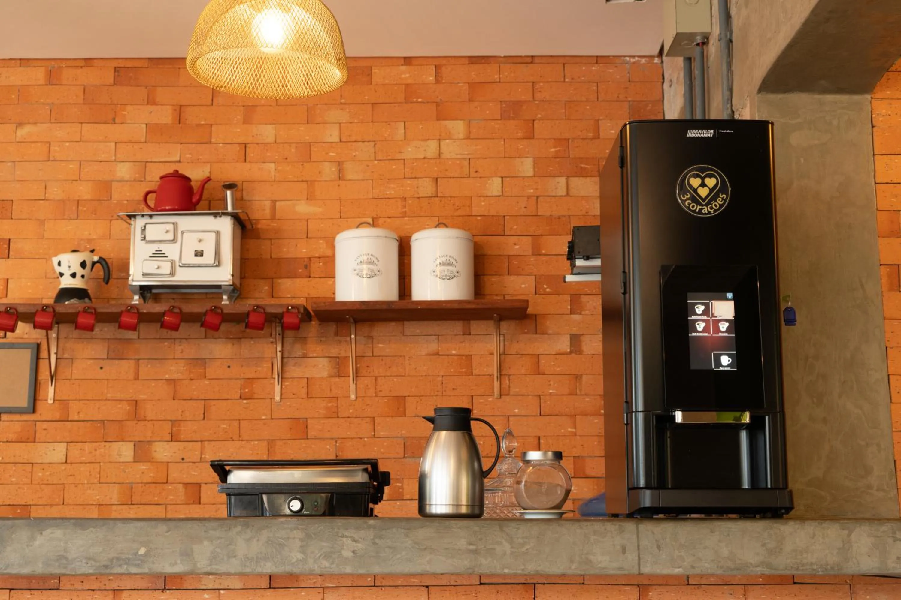 Breakfast in The Garden