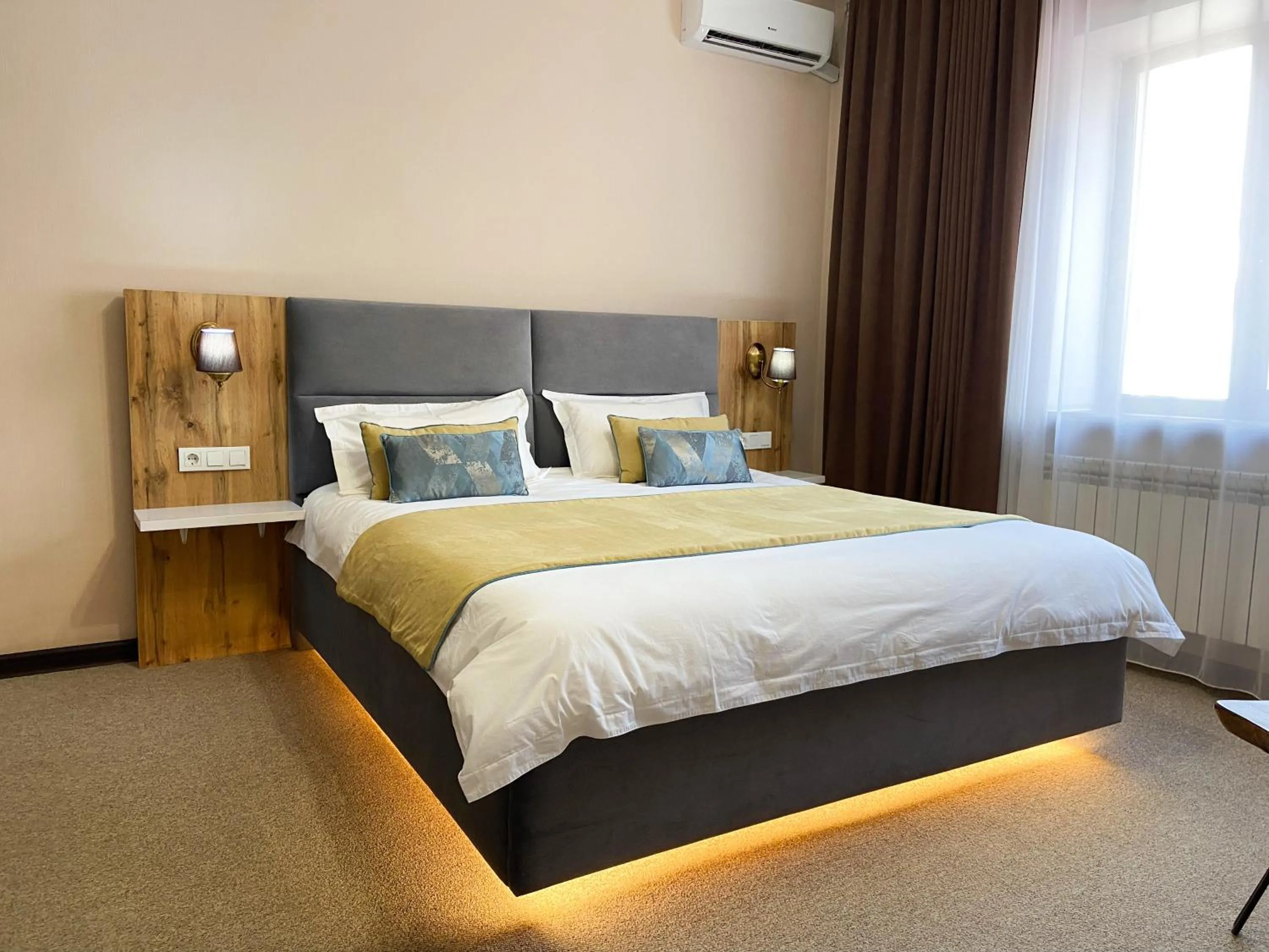 Bedroom, Bed in Keremet Hotel