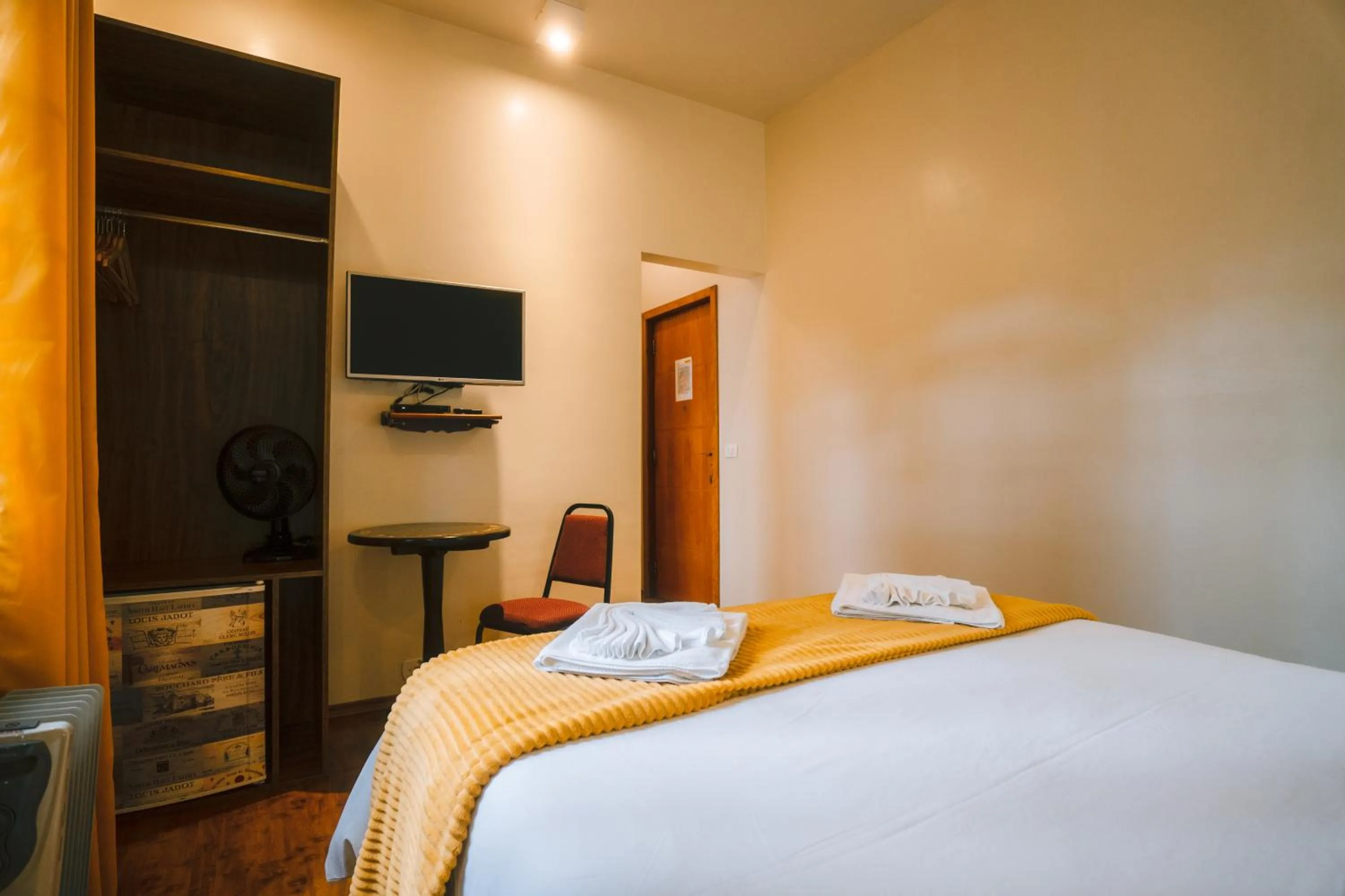 Bedroom, Bed in Pousada La Toscana Campos do Jordão