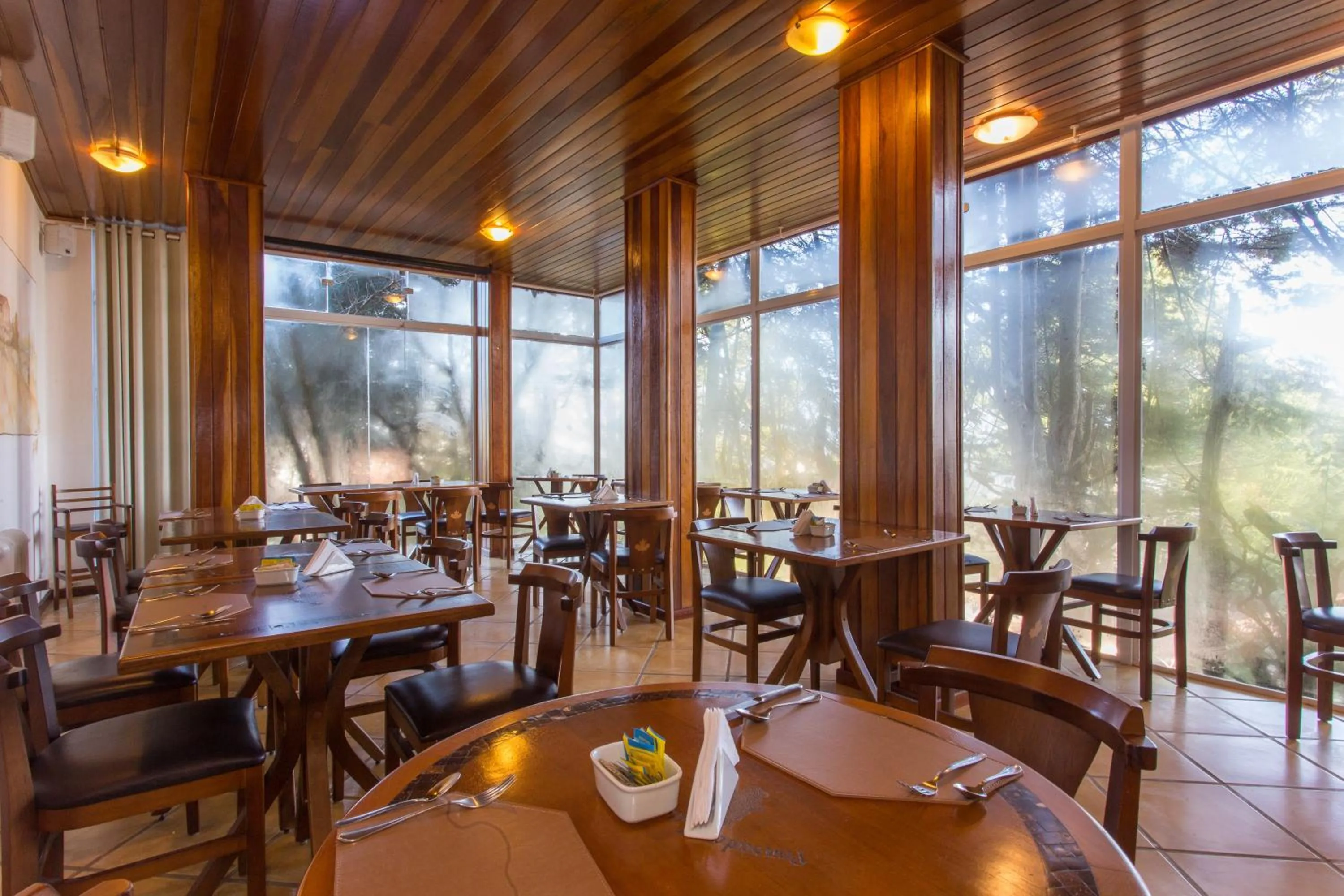 Restaurant/places to eat in Pousada La Toscana Campos do Jordão