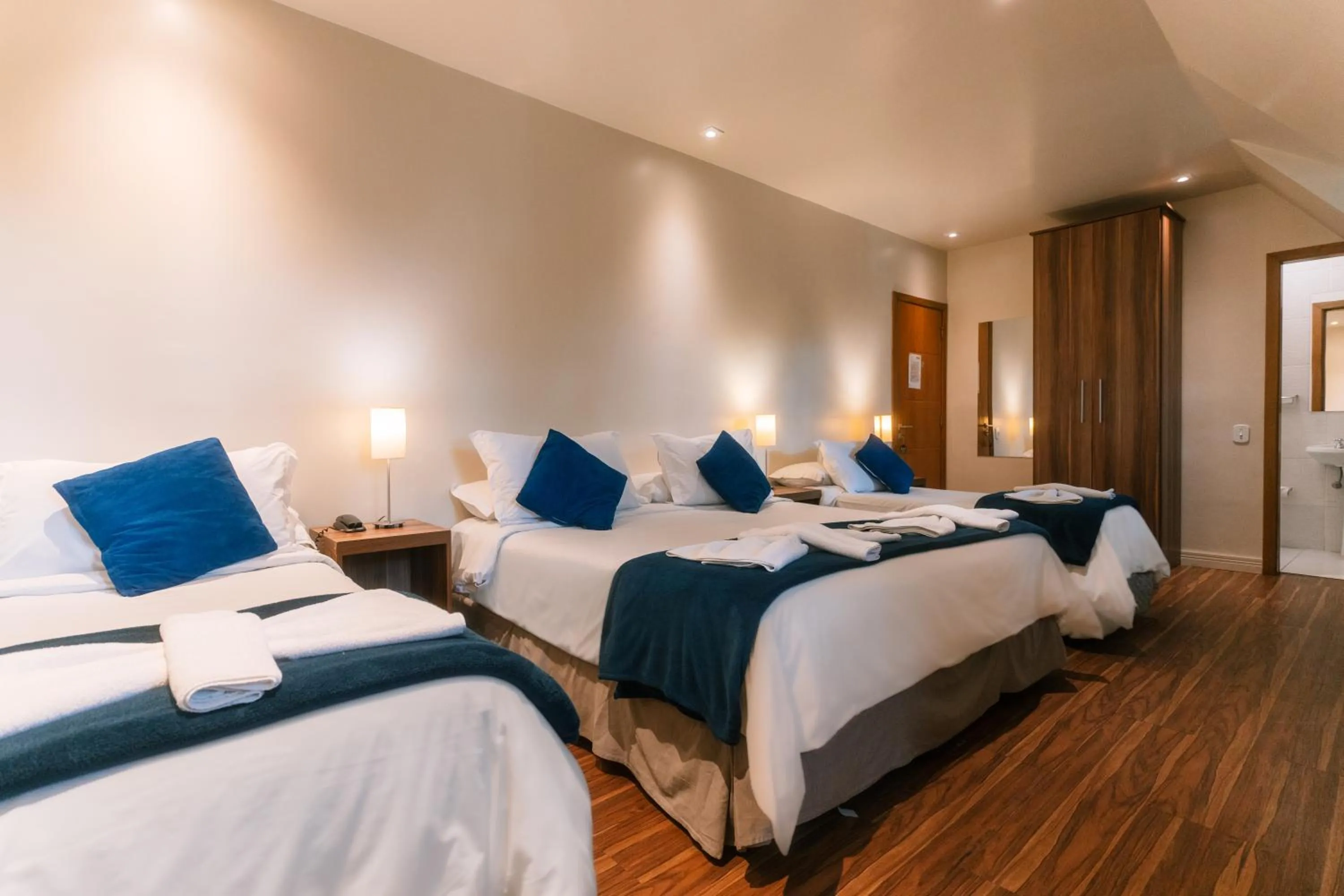 Bedroom, Bed in Pousada La Toscana Campos do Jordão