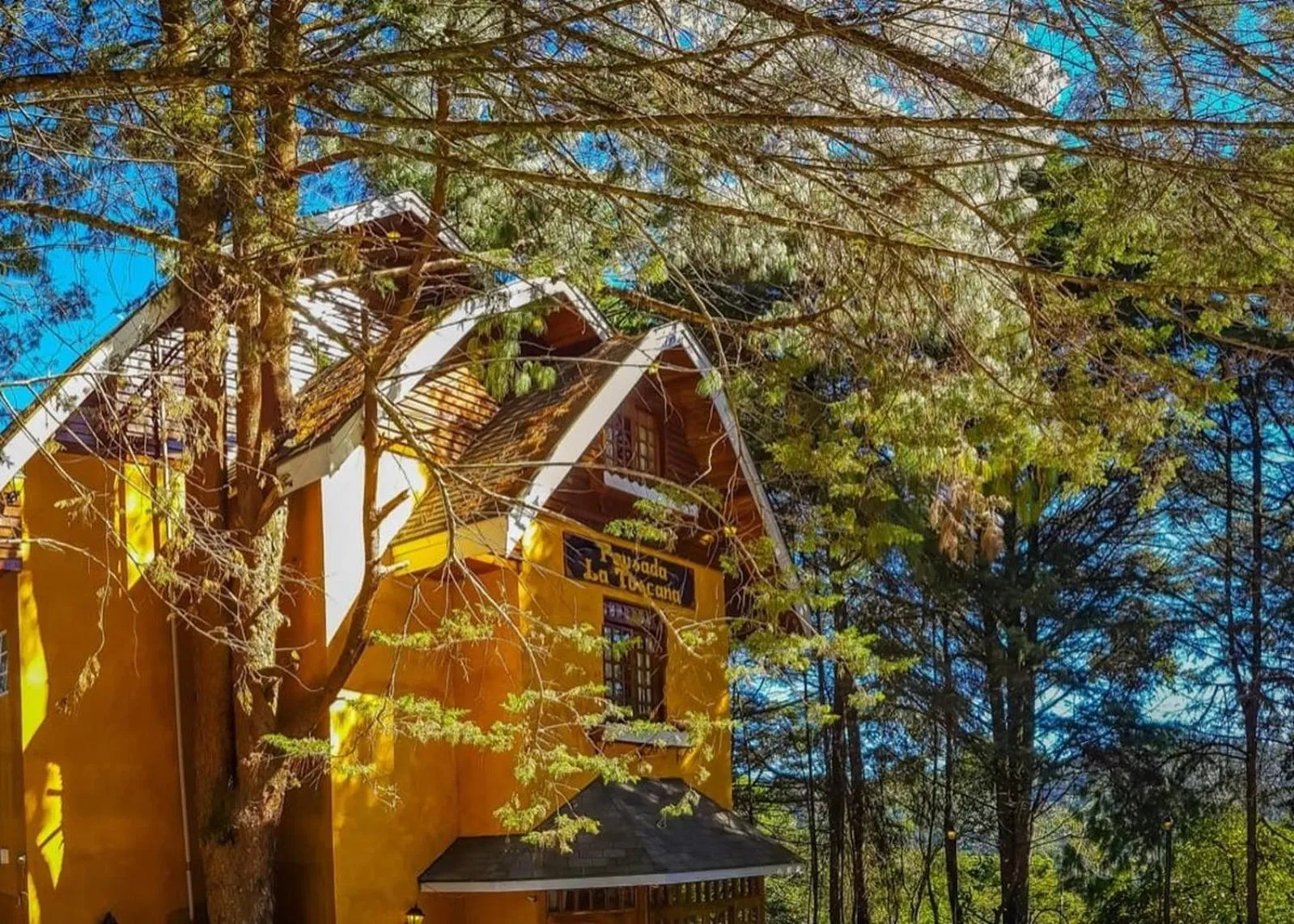 Facade/entrance in Pousada La Toscana Campos do Jordão