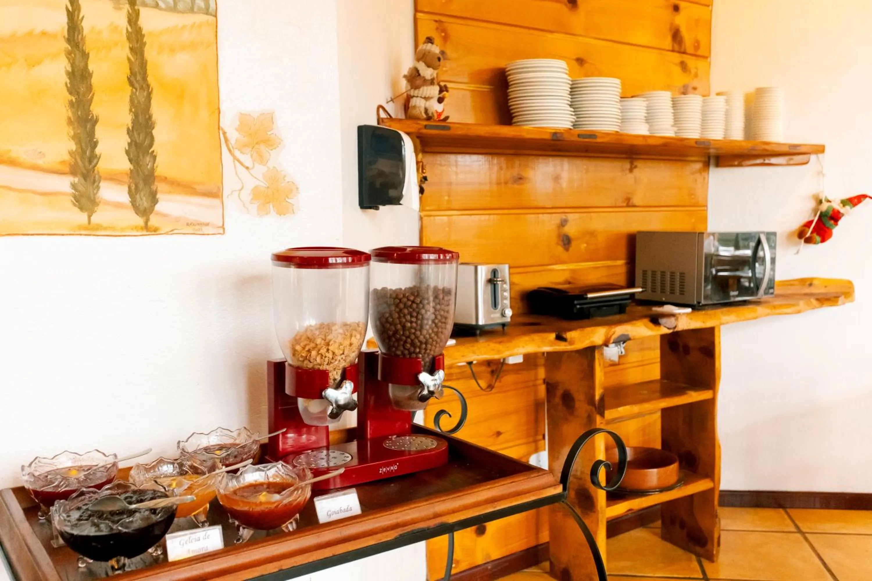 Breakfast in Pousada La Toscana Campos do Jordão