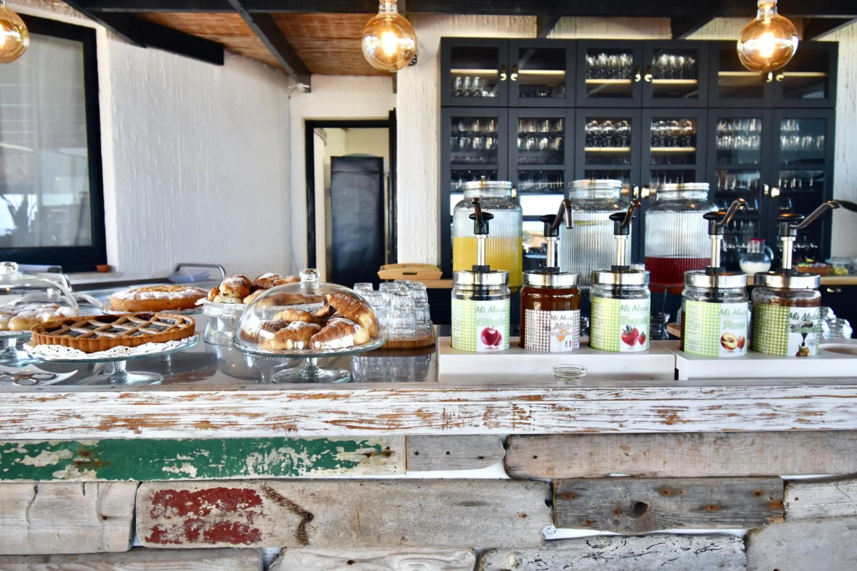 Breakfast in Cossyra Hotel