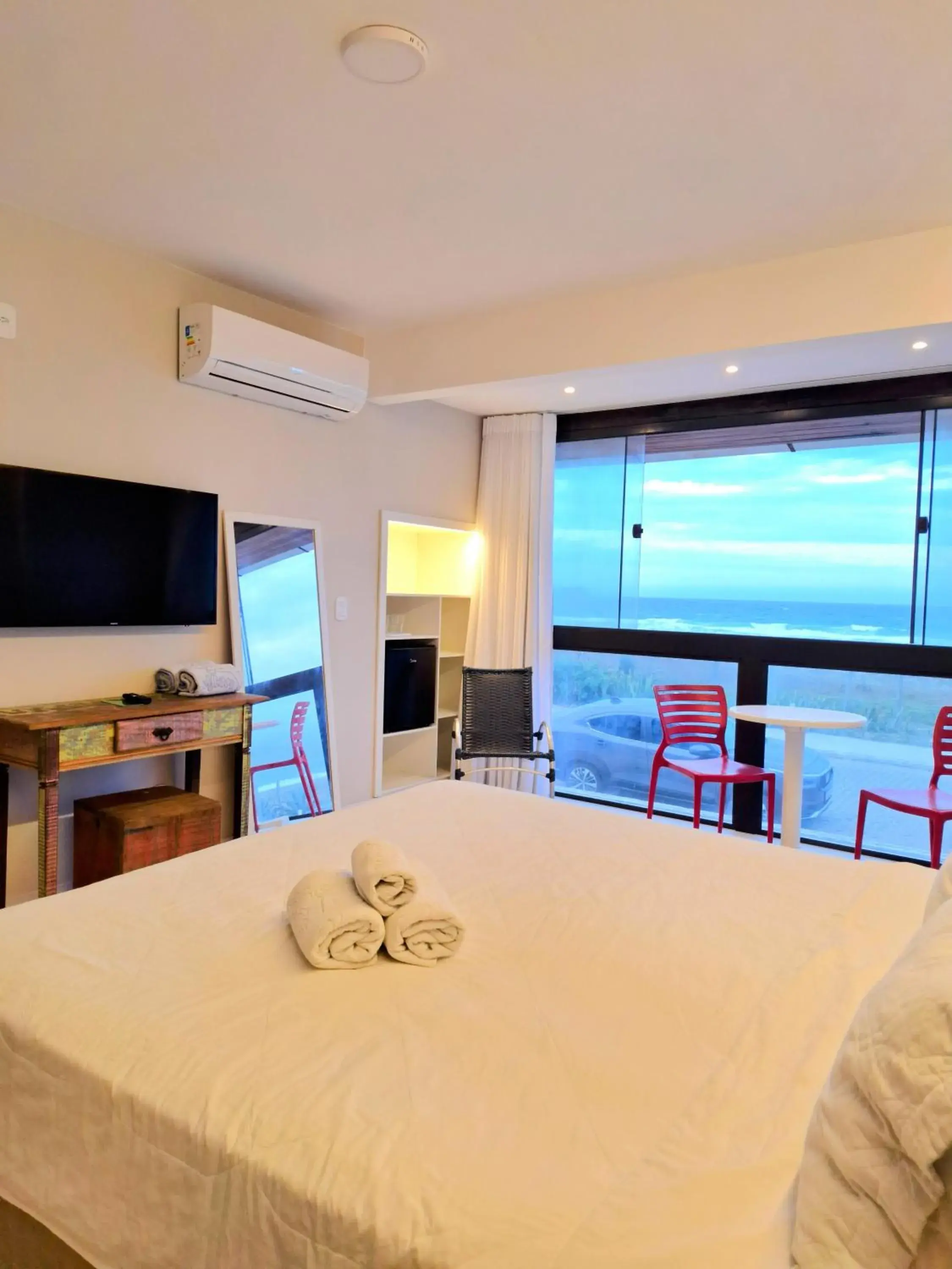 Deluxe Suite with Sea View in Pousada do Albatroz Deluxe Suite with Sea View in Pousada do Albatroz