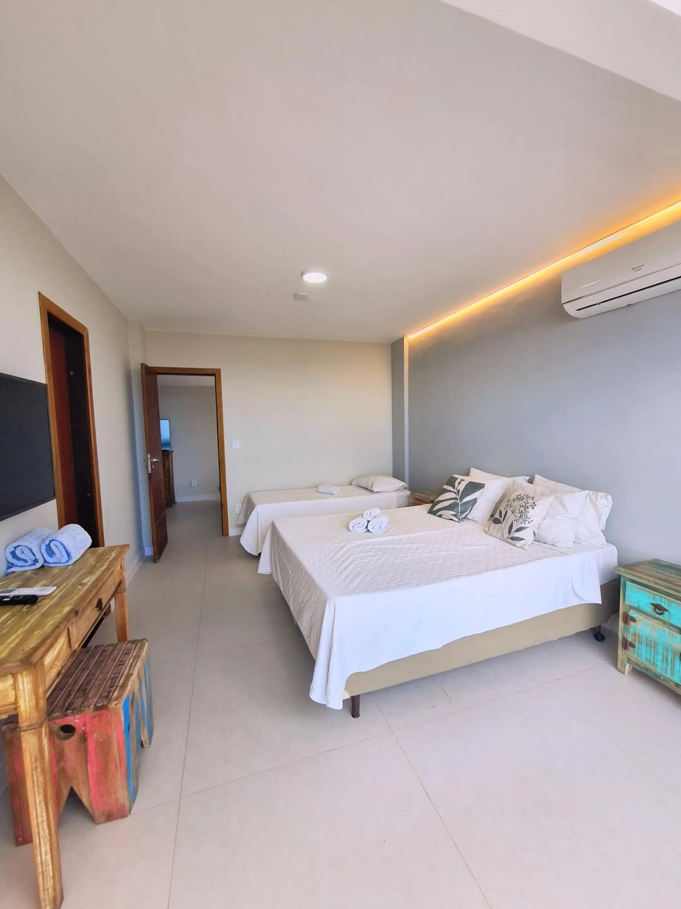 Photo of the whole room, Bed in Pousada do Albatroz