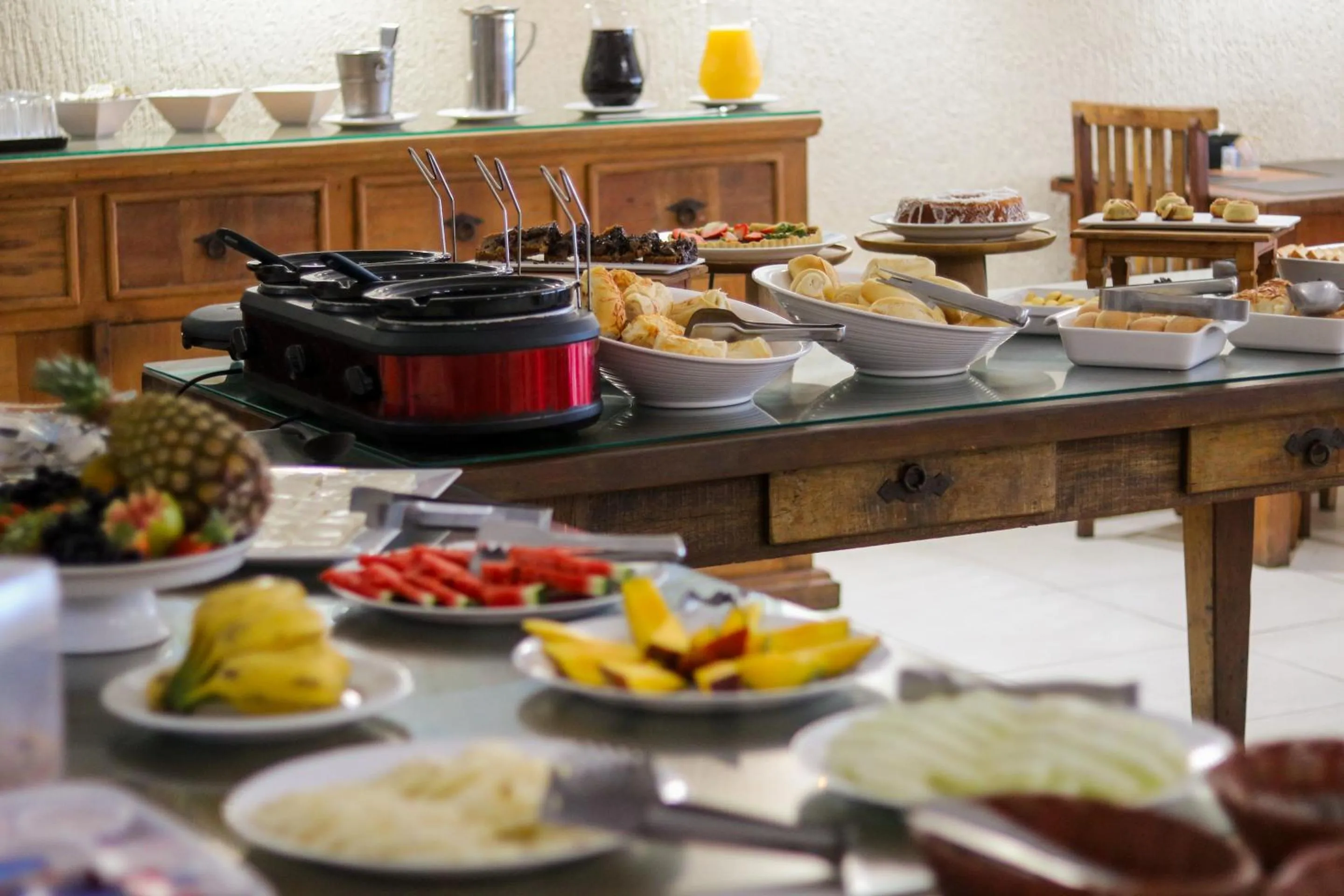 Restaurant/places to eat in Pousada do Albatroz