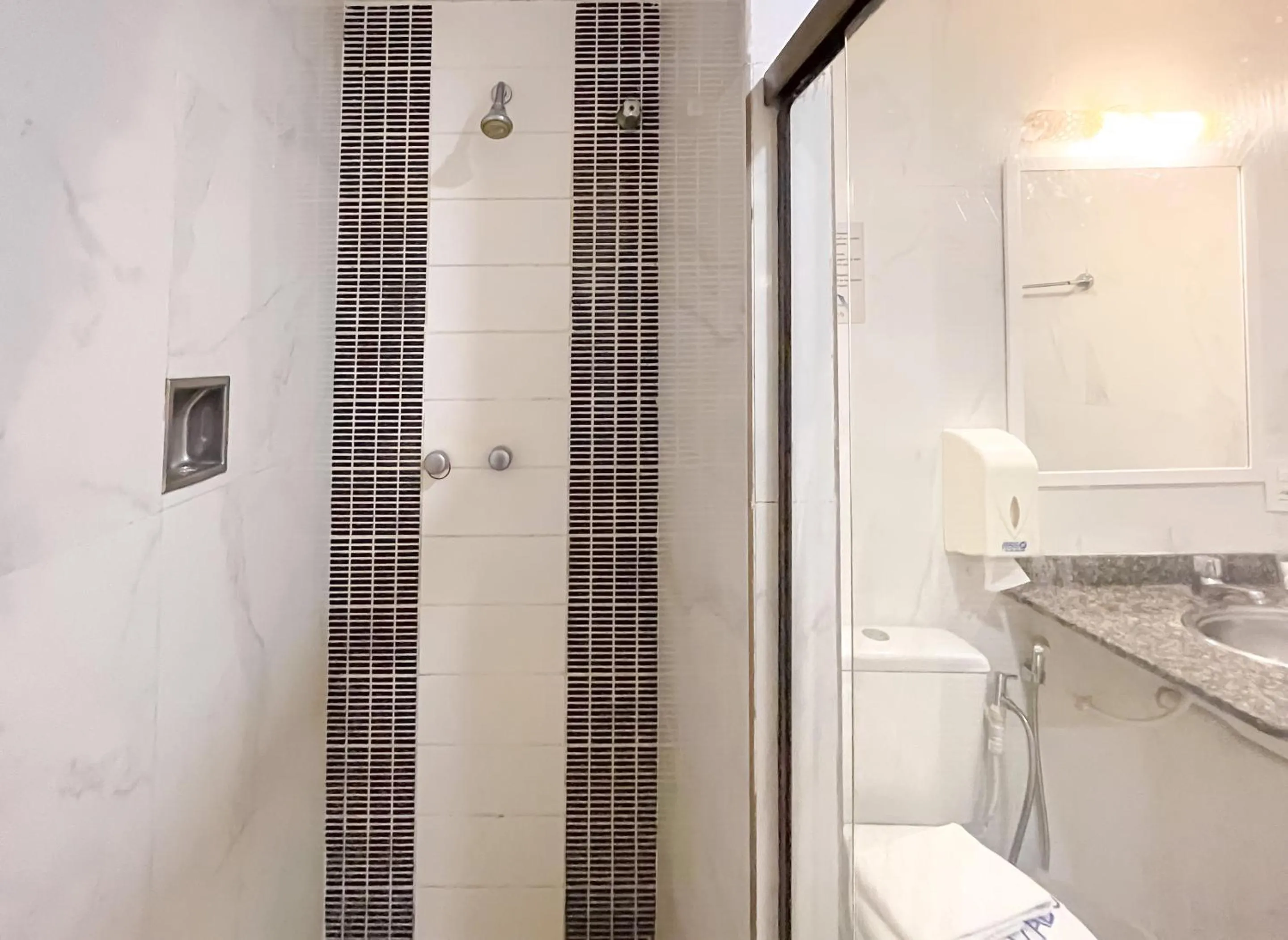 Shower in Pousada do Albatroz