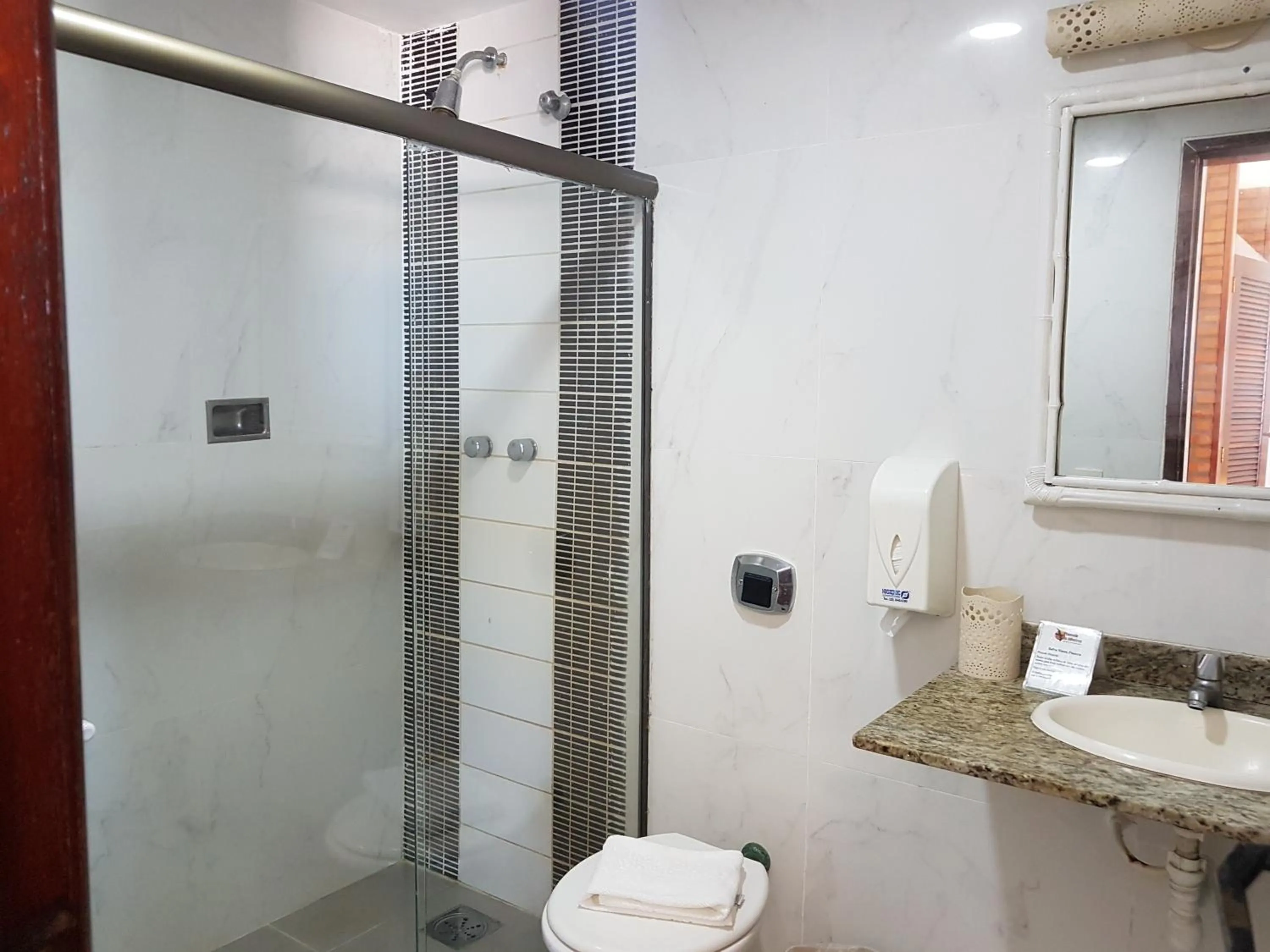 Shower in Pousada do Albatroz