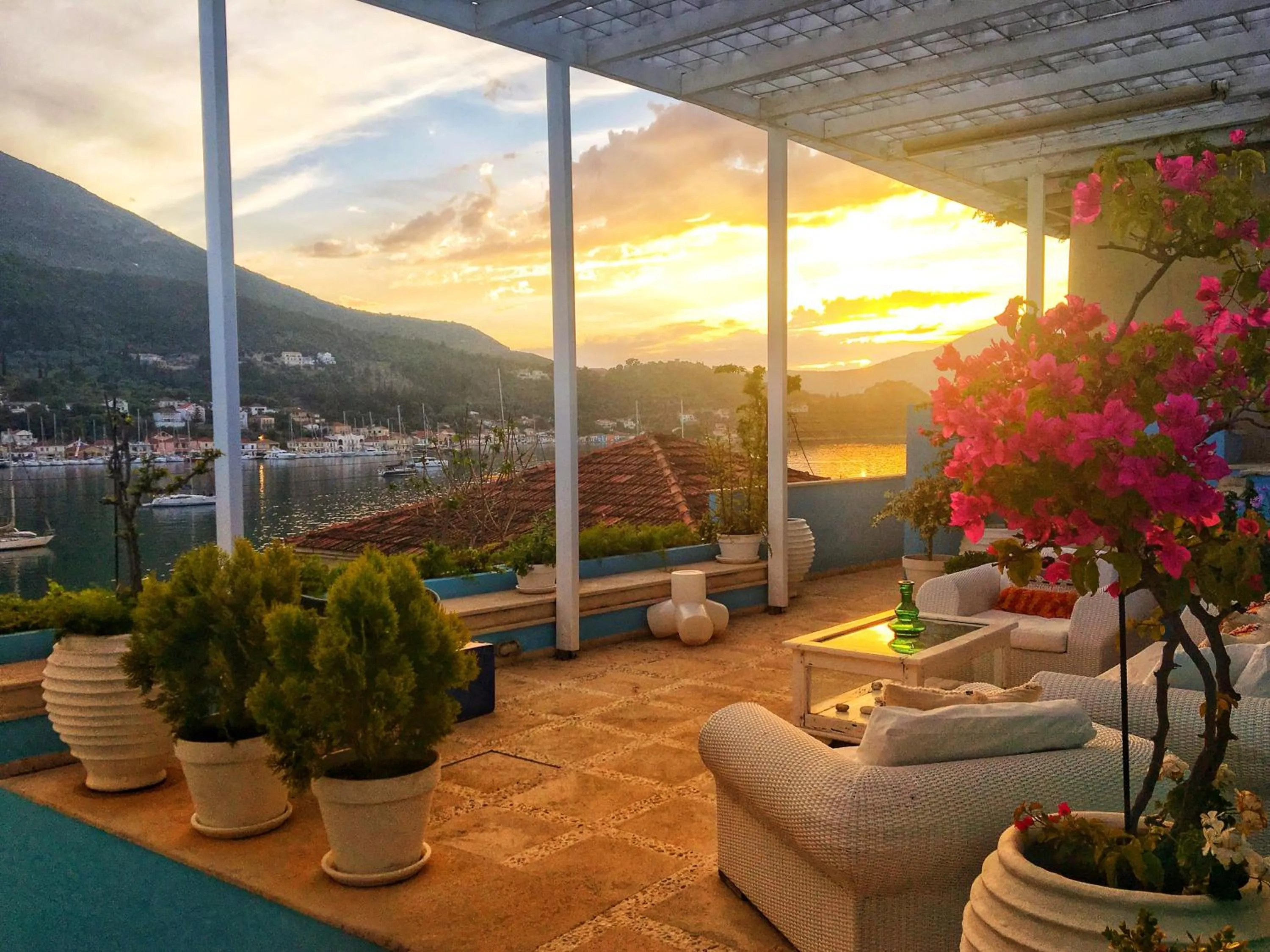 Sunset in Perantzada Hotel 1811