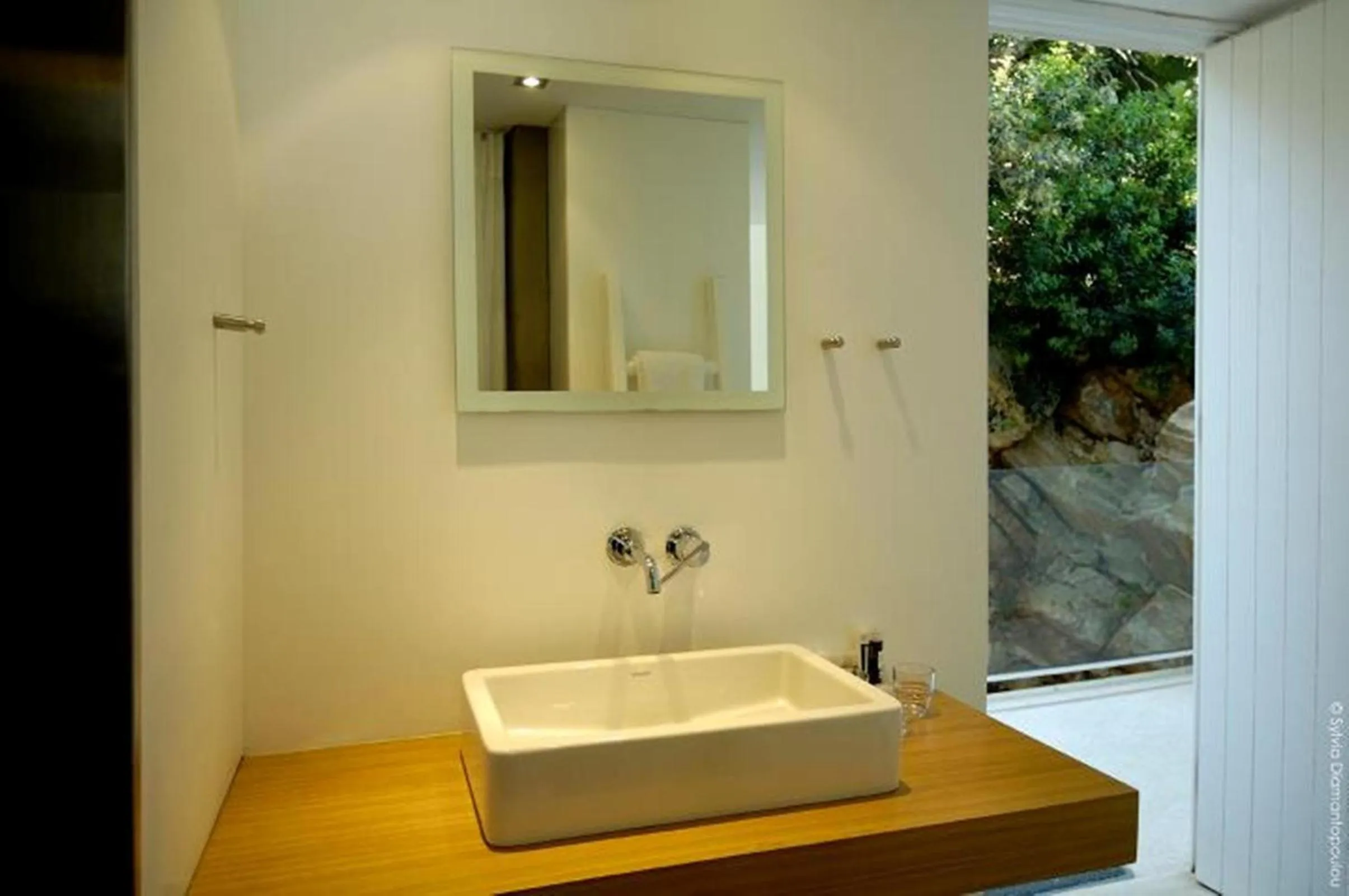 Bathroom in Perantzada Hotel 1811