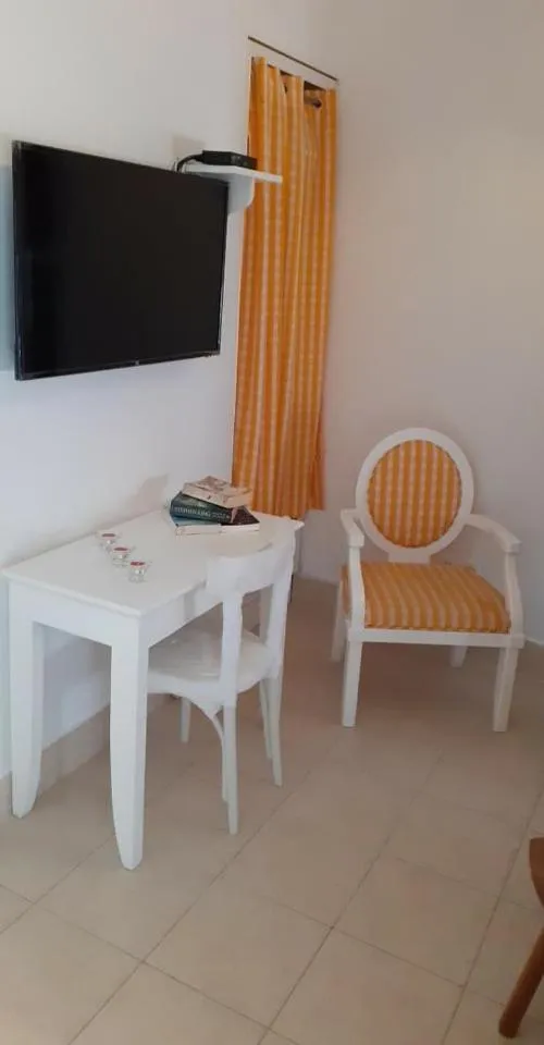 TV and multimedia in Perantzada Hotel 1811