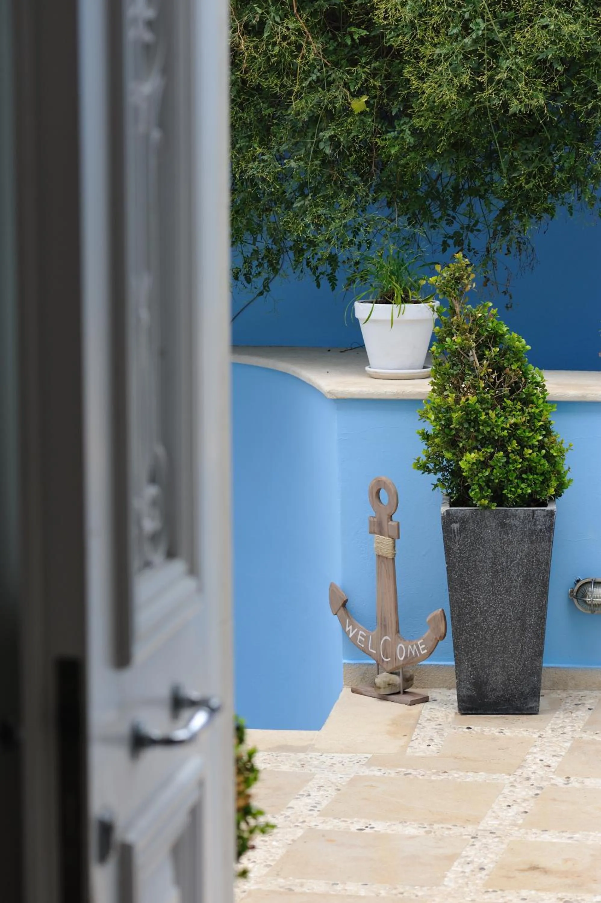 Facade/entrance in Perantzada Hotel 1811