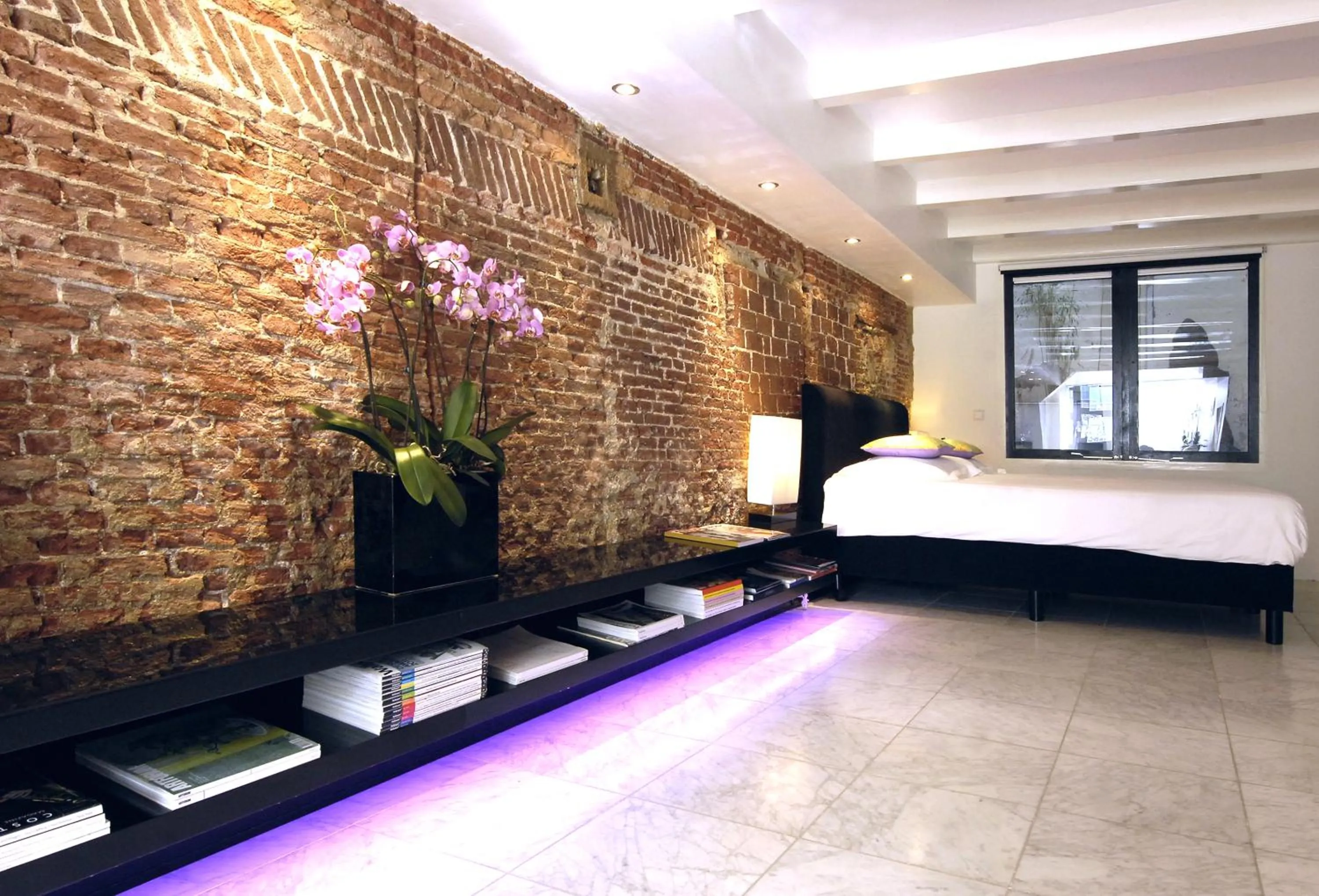 Decorative detail, Bed in Amsterdam Boutique Apartments