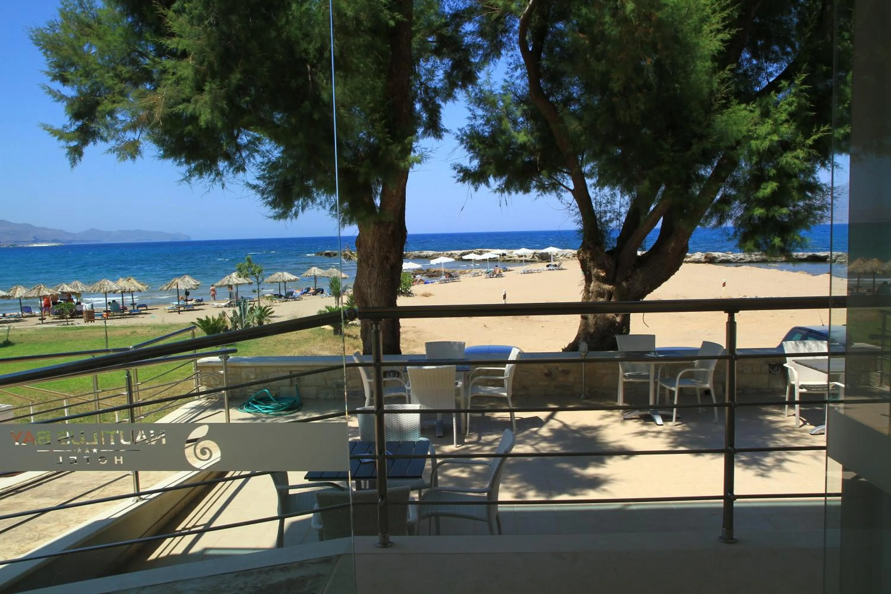 Restaurant/places to eat in Nautilus Bay Hotel