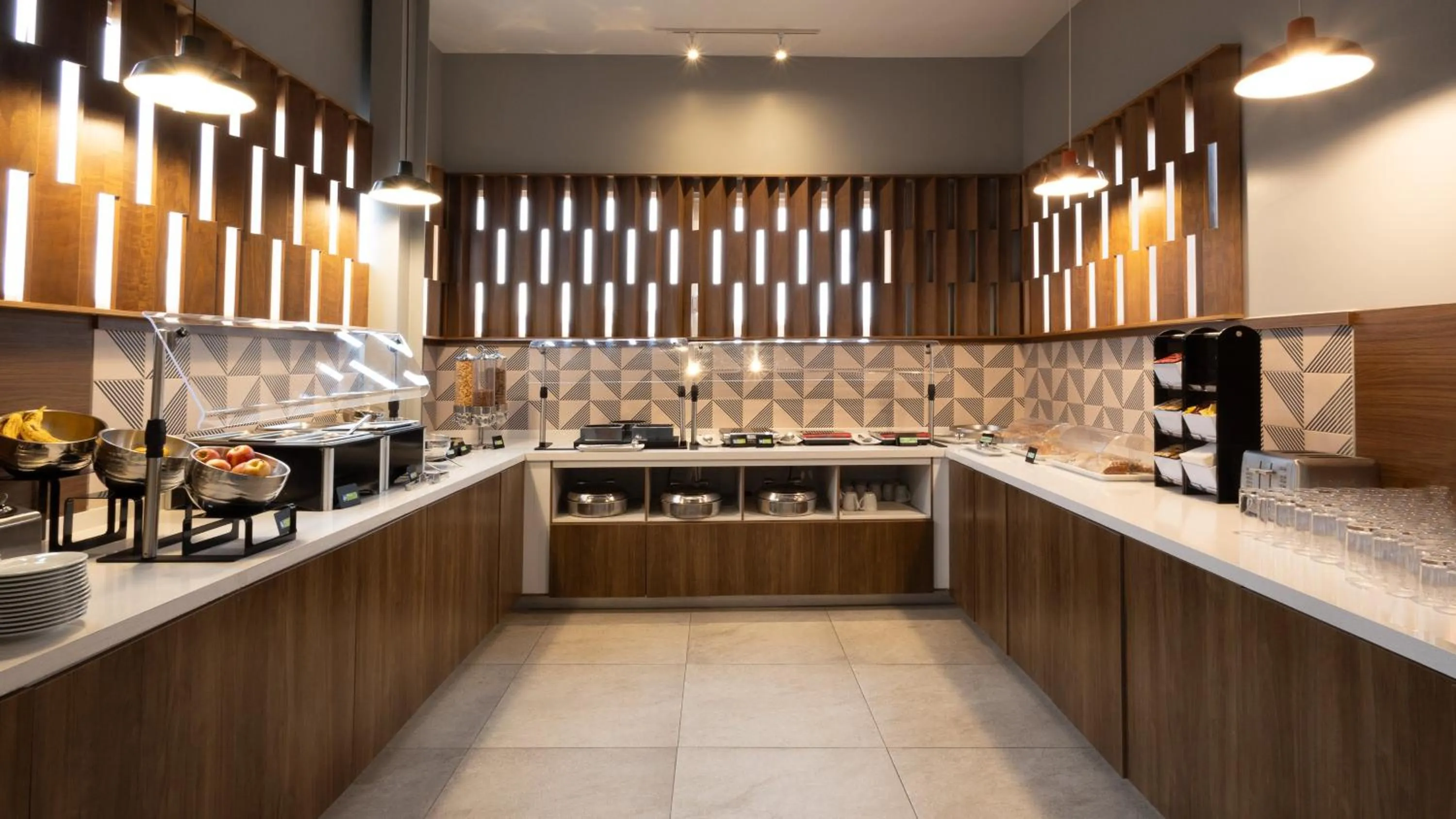 Breakfast in Holiday Inn Express Morelia Centro Historico