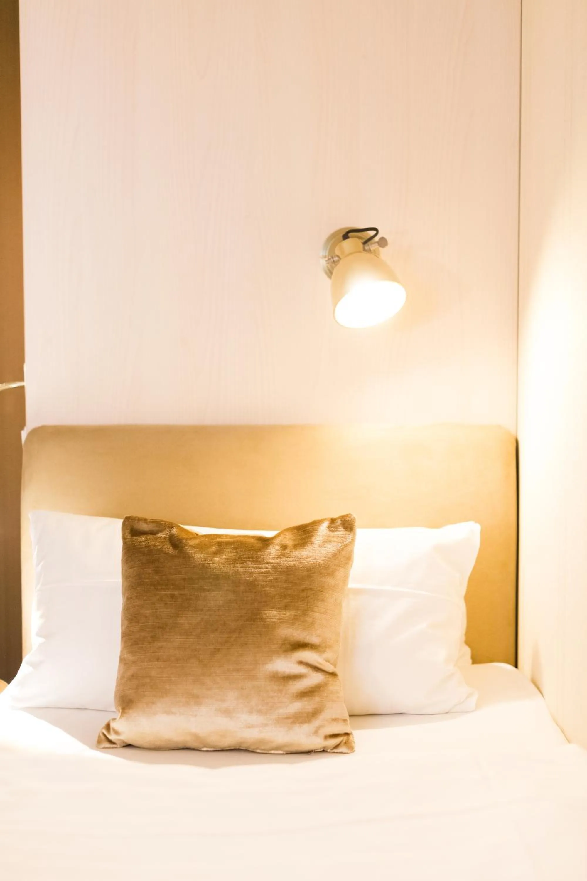 Photo of the whole room, Bed in Hotel Zum Zollhaus