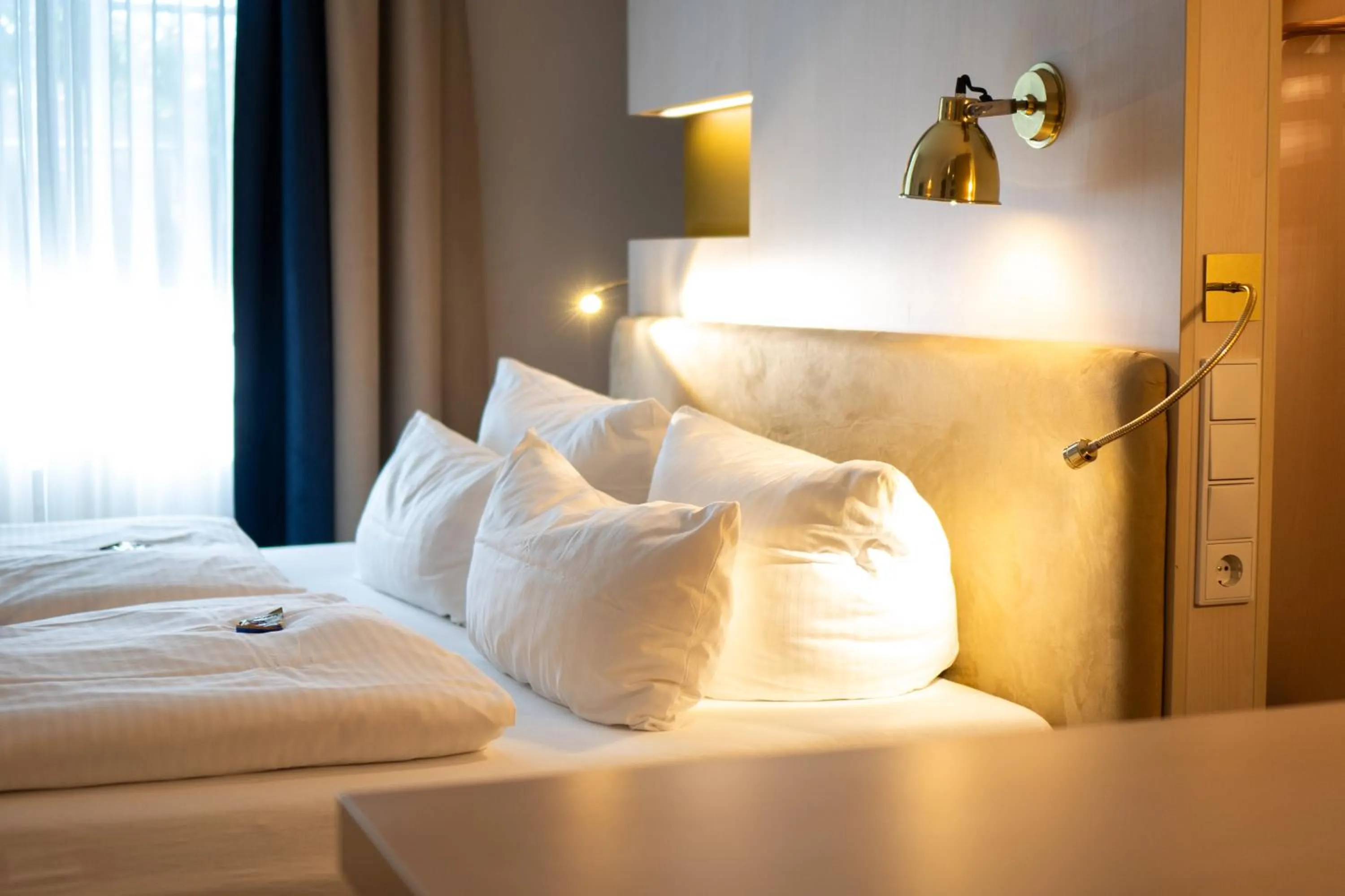 Photo of the whole room, Bed in Hotel Zum Zollhaus