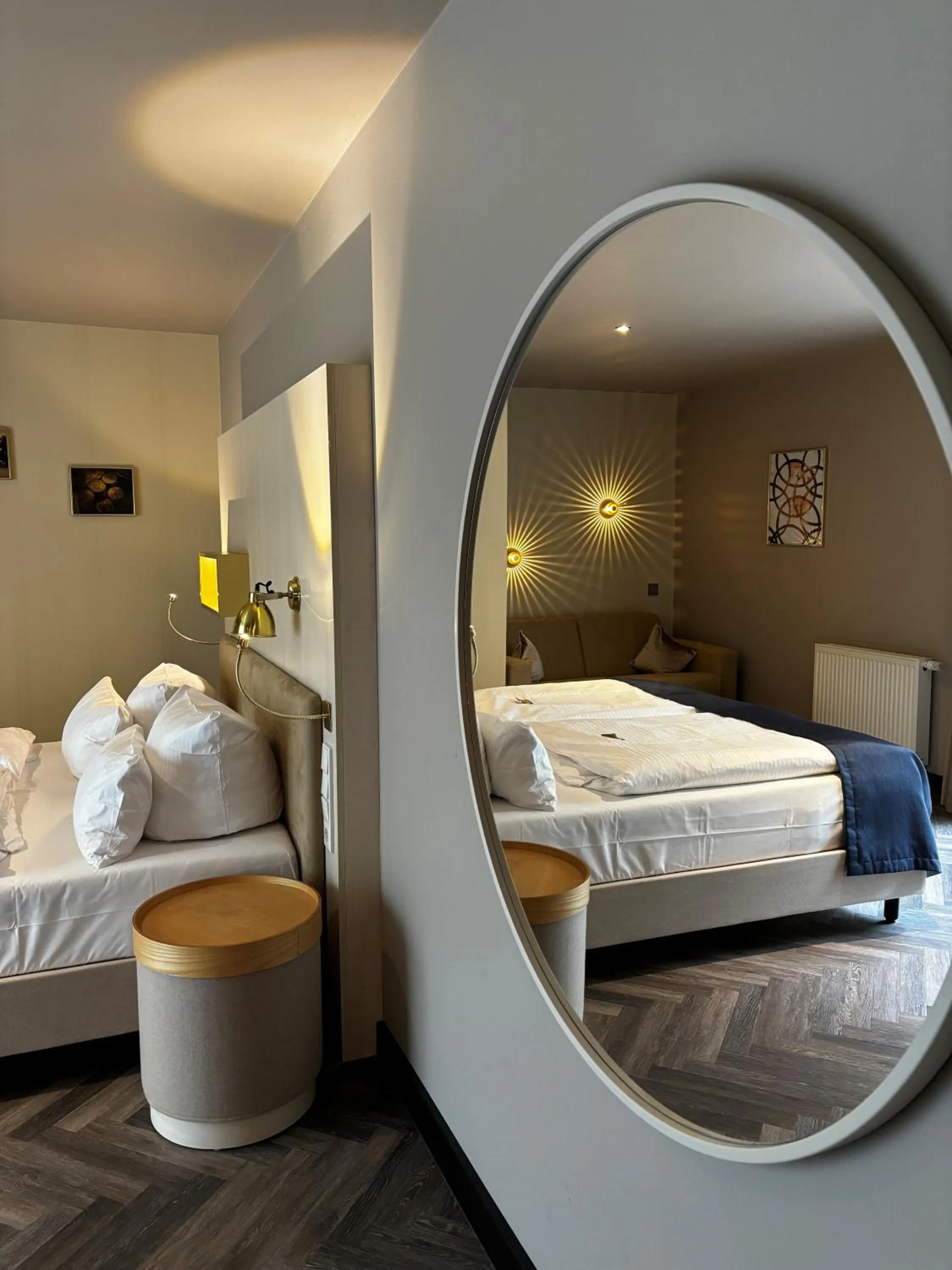 Bedroom, Bed in Hotel Zum Zollhaus