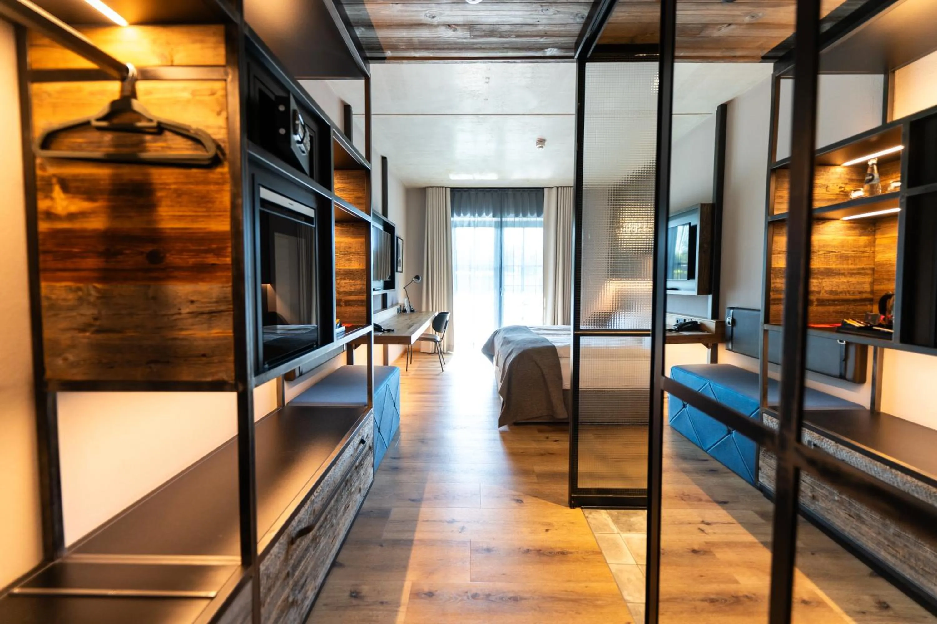 Photo of the whole room, Bed in Hotel Zum Zollhaus